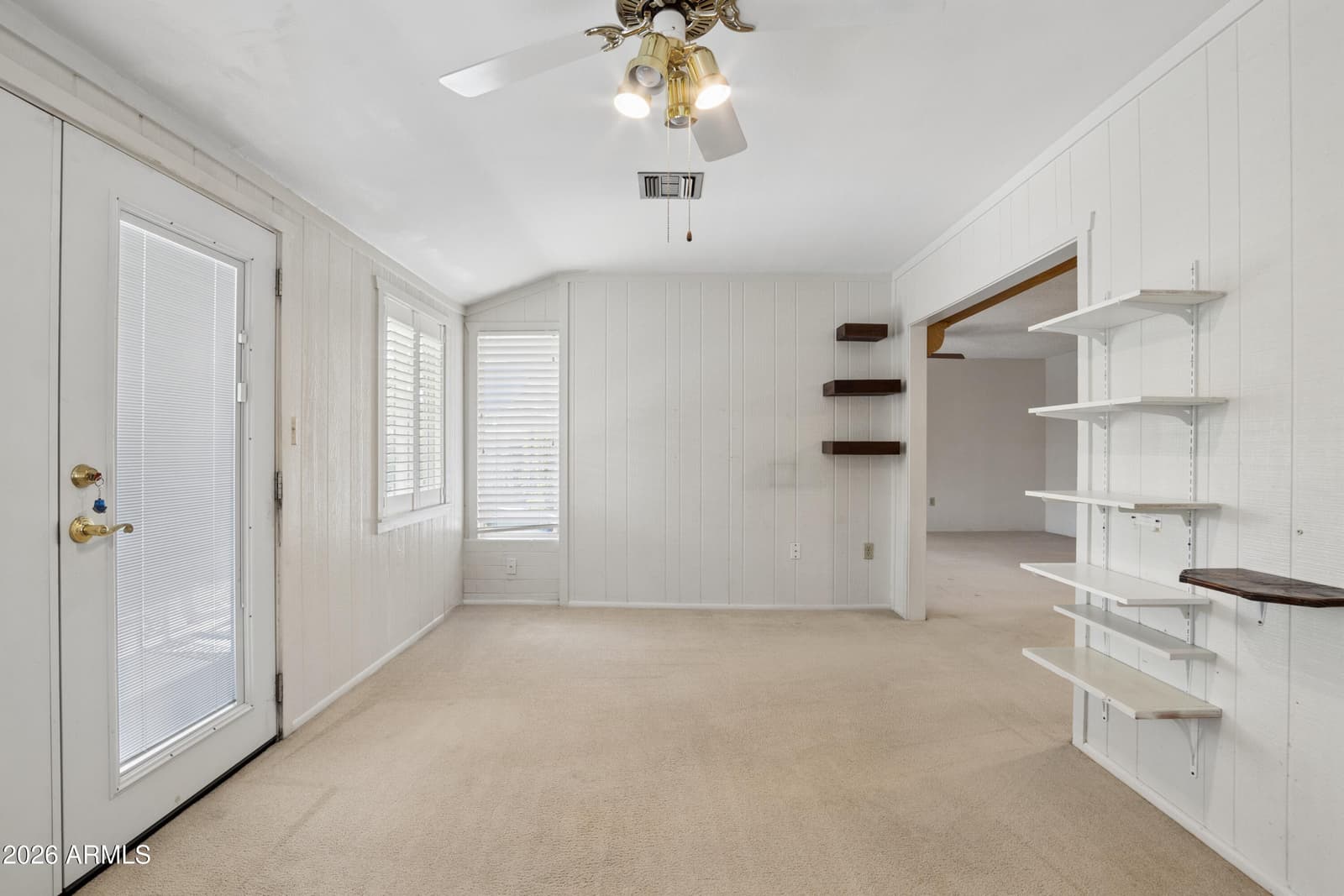 10906 W ROUNDELAY Circle S, Sun City, AZ 85351 — photo 18 of 40