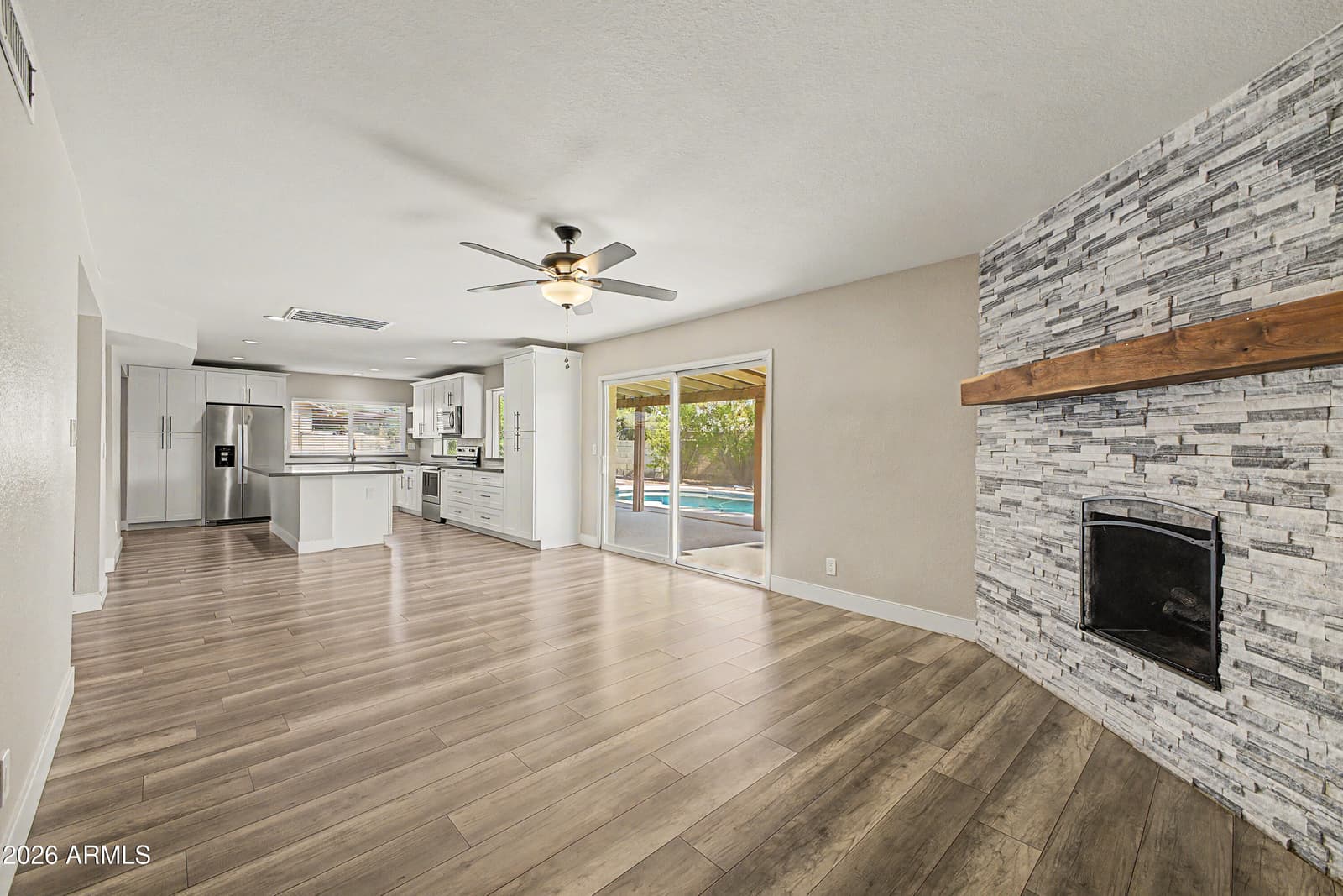 1355 W LOBO Avenue, Mesa, AZ 85202 — photo 7 of 21