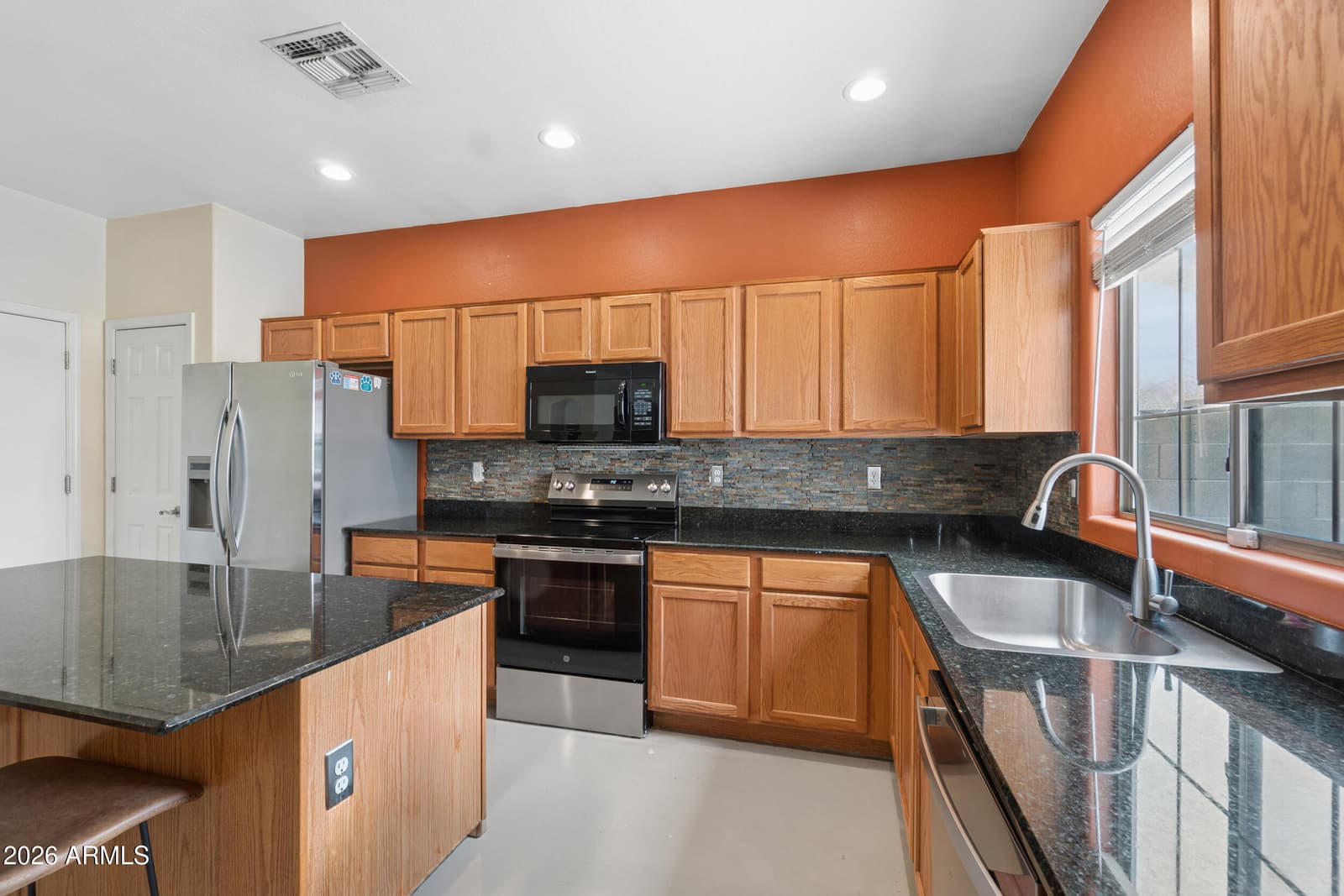 4916 W HARWELL Road, Laveen, AZ 85339 — photo 9 of 32