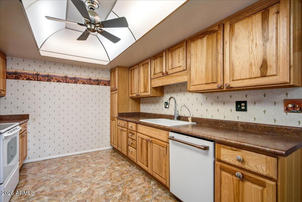 13845 N 108TH Drive, Sun City, AZ 85351 — photo 2 of 39
