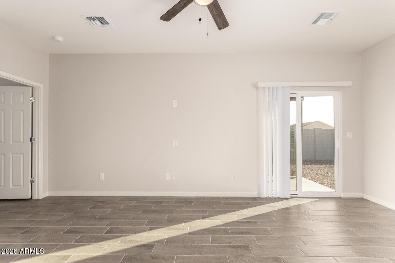 10366 W Bradshaw Drive, Arizona City, AZ 85123 — photo 8 of 31