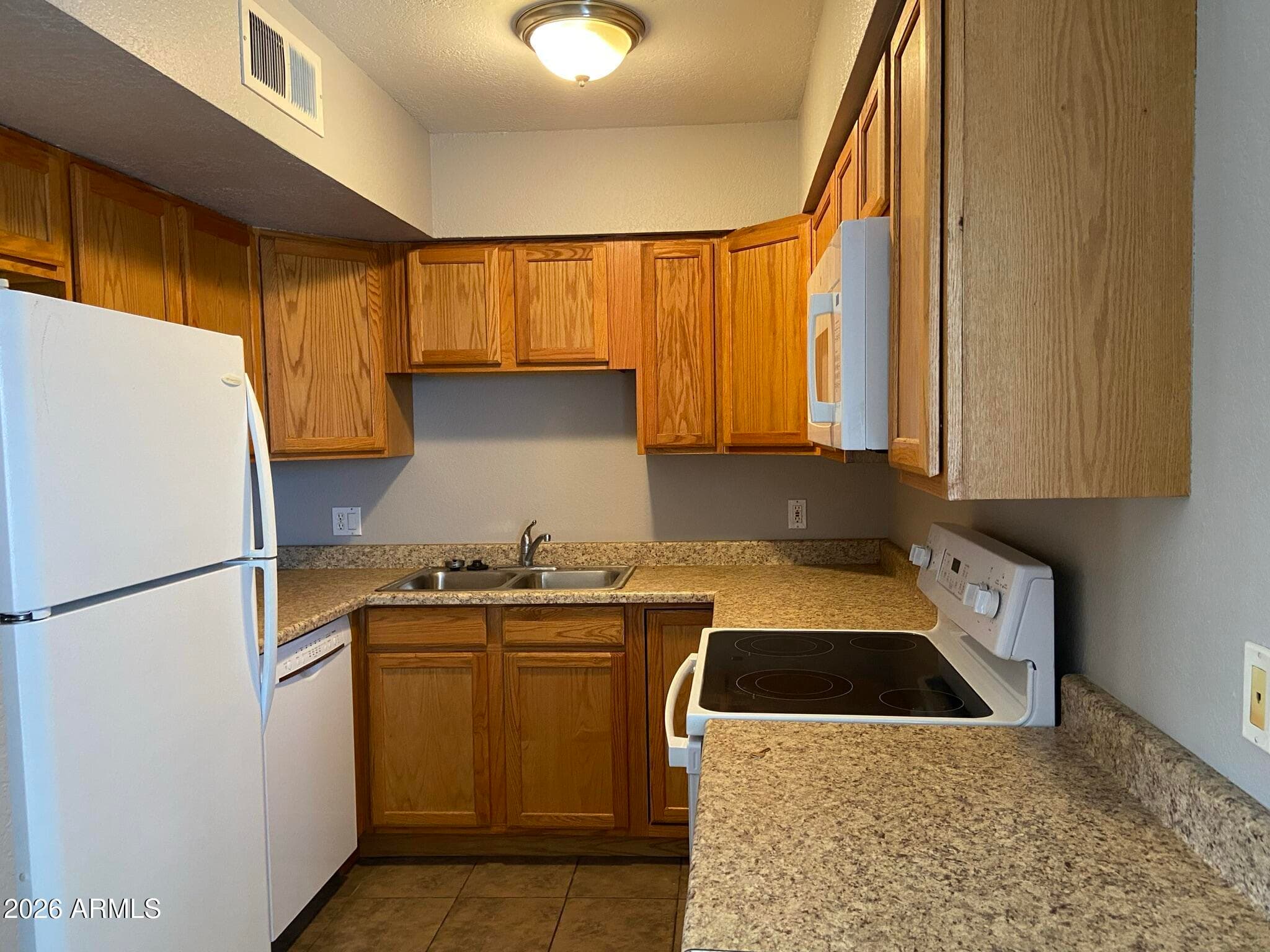 2693 E OAKLEAF Drive, Tempe, AZ 85288 — photo 12 of 37