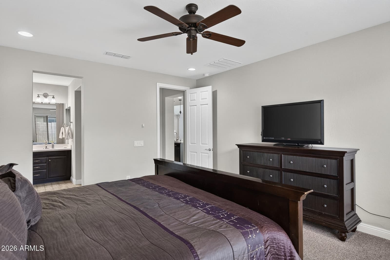 10738 W Whitehorn Way, Peoria, AZ 85383 — photo 16 of 43