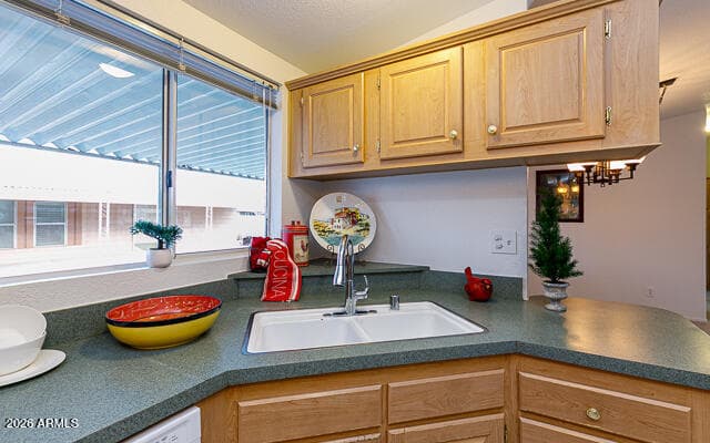 6674 W CAMINO SAN XAVIER, Glendale, AZ 85308 — photo 5 of 53