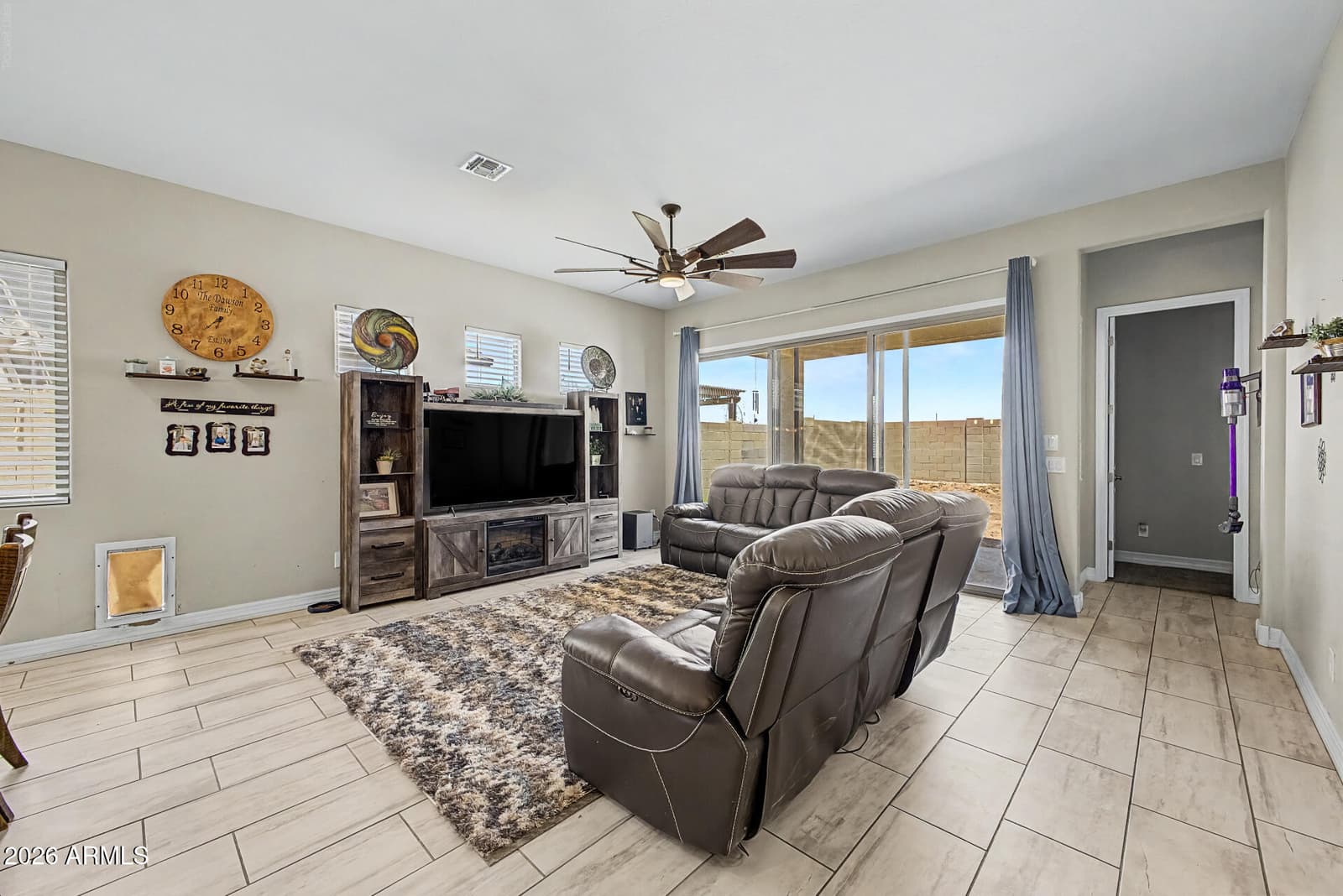 40545 N SPOTTED Lane, San Tan Valley, AZ 85140 — photo 6 of 38