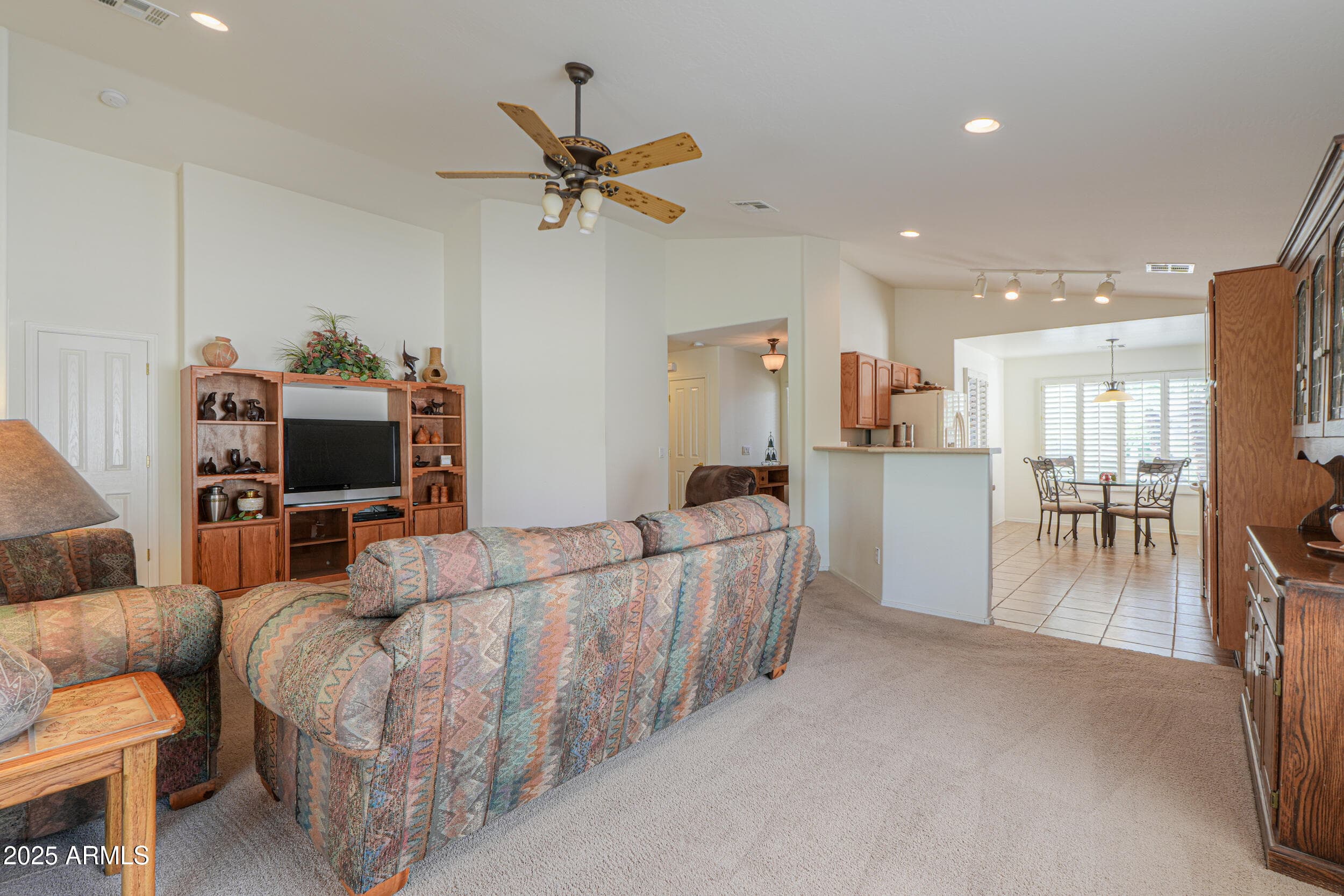 2415 E ANTIGUA Drive, Casa Grande, AZ 85194 — photo 8 of 28