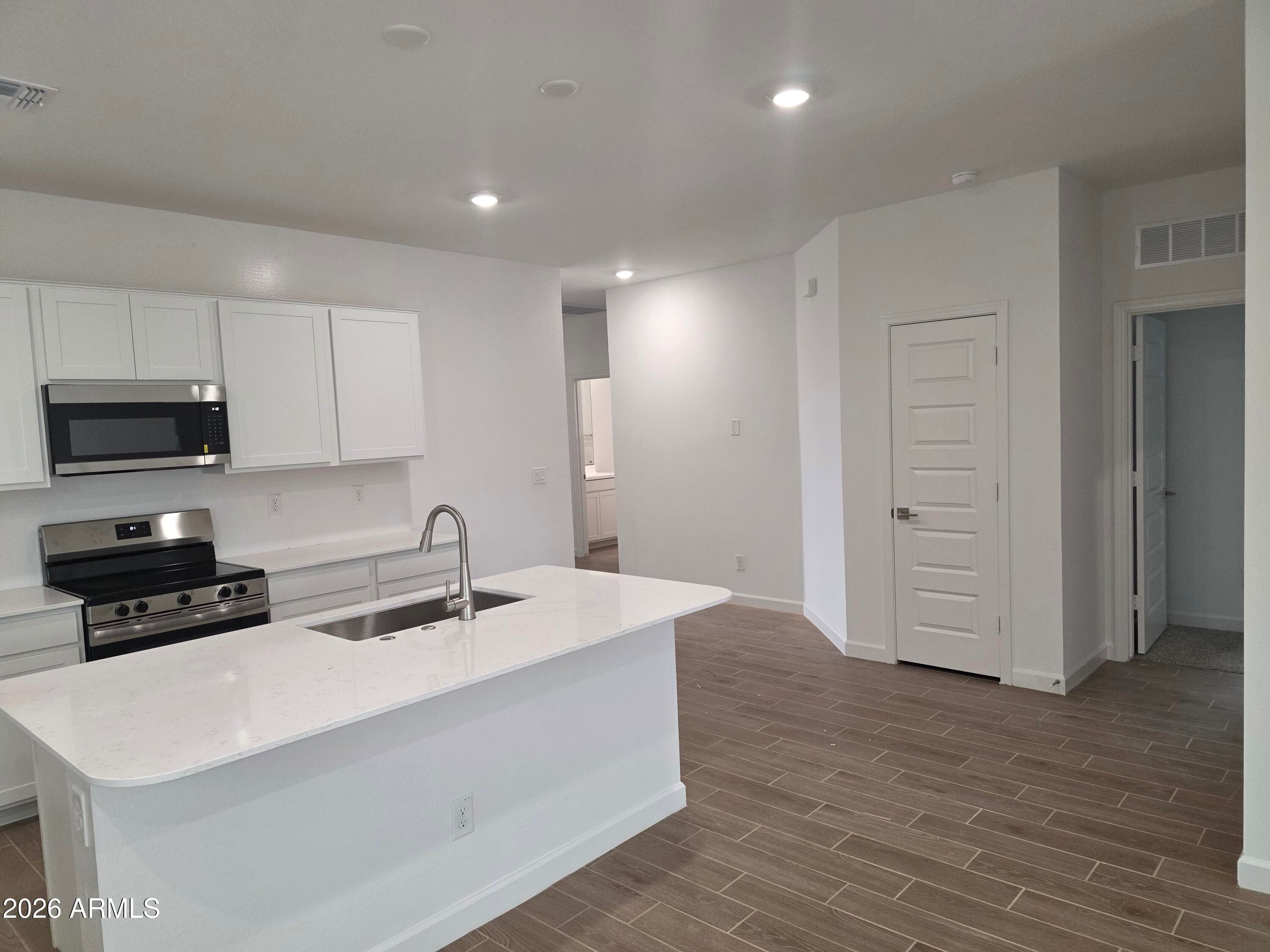 12588 W LOCUST Lane, Avondale, AZ 85323 — photo 4 of 7