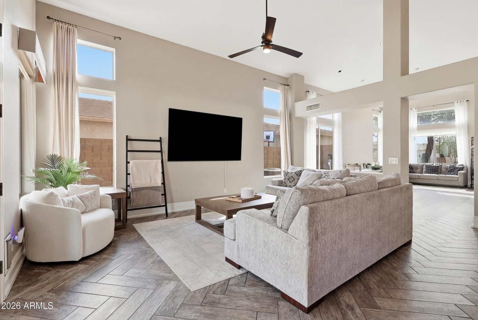 1834 W NIGHTHAWK Way, Phoenix, AZ 85045 — photo 11 of 46