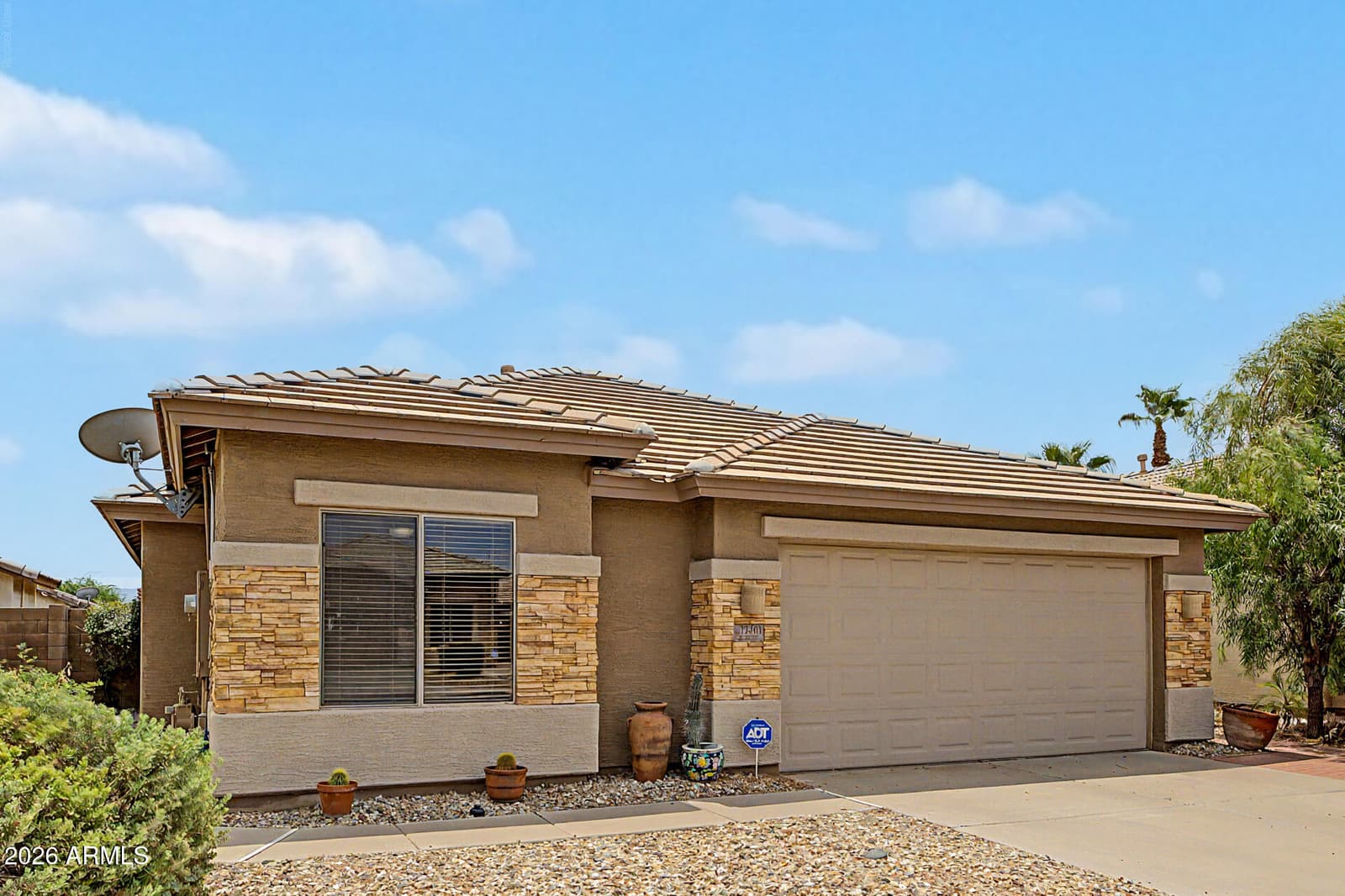 12401 W MONROE Street, Avondale, AZ 85323 — photo 4 of 47