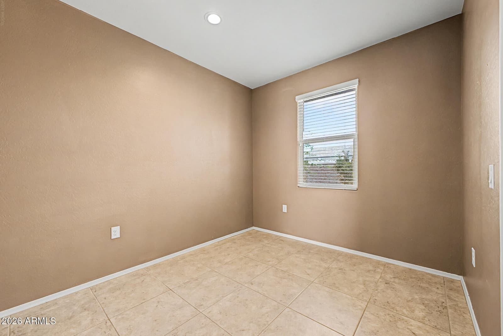 30777 W PICADILLY Road, Buckeye, AZ 85396 — photo 11 of 27
