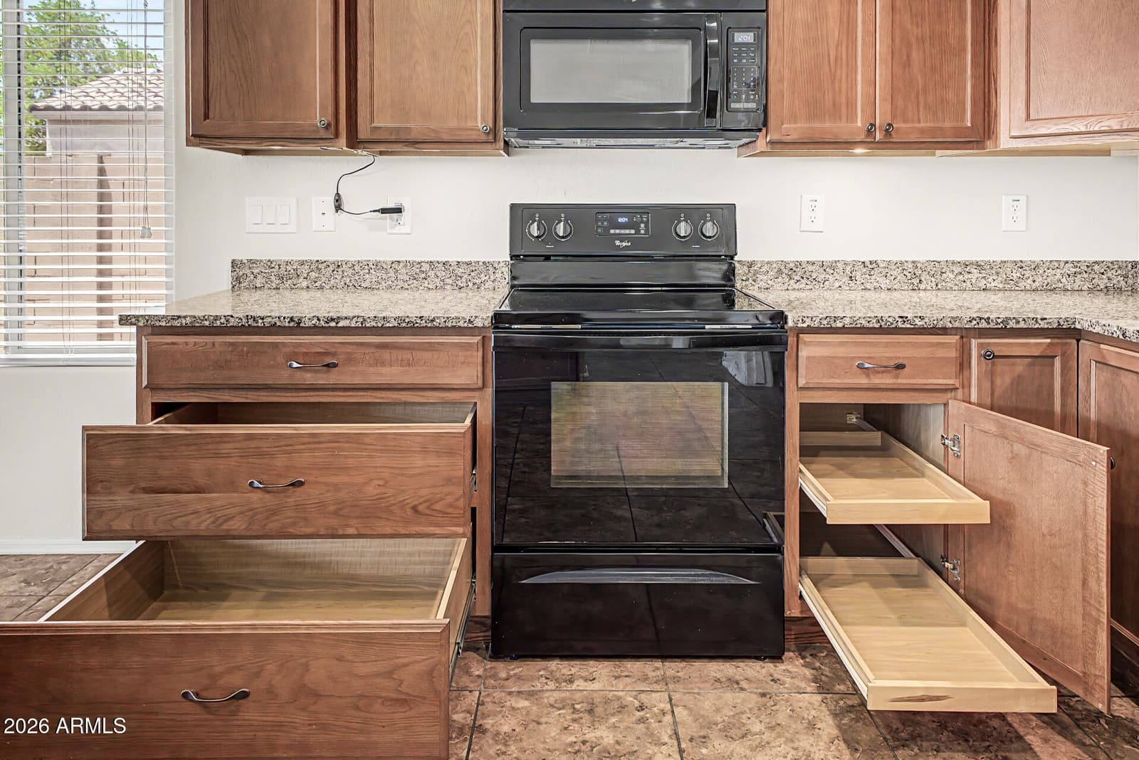 17549 W Pinnacle Vista Drive, Surprise, AZ 85387 — photo 15 of 41