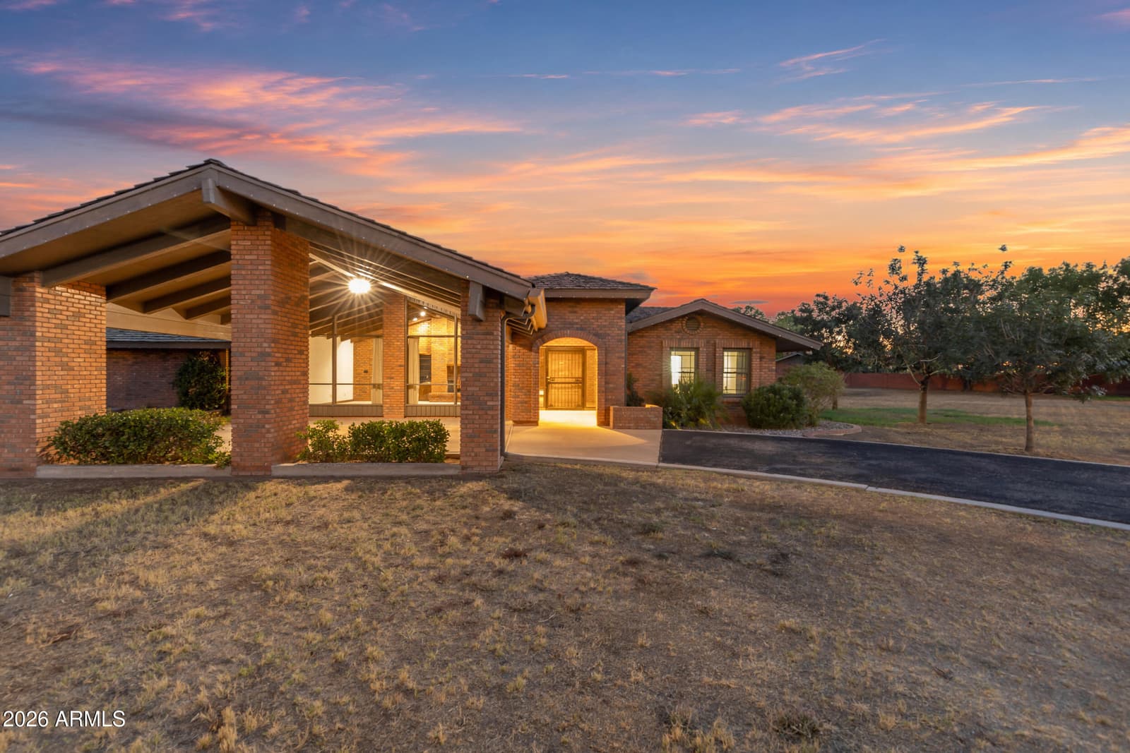1821 E ELLIOT Road, Gilbert, AZ 85234 — photo 1 of 113