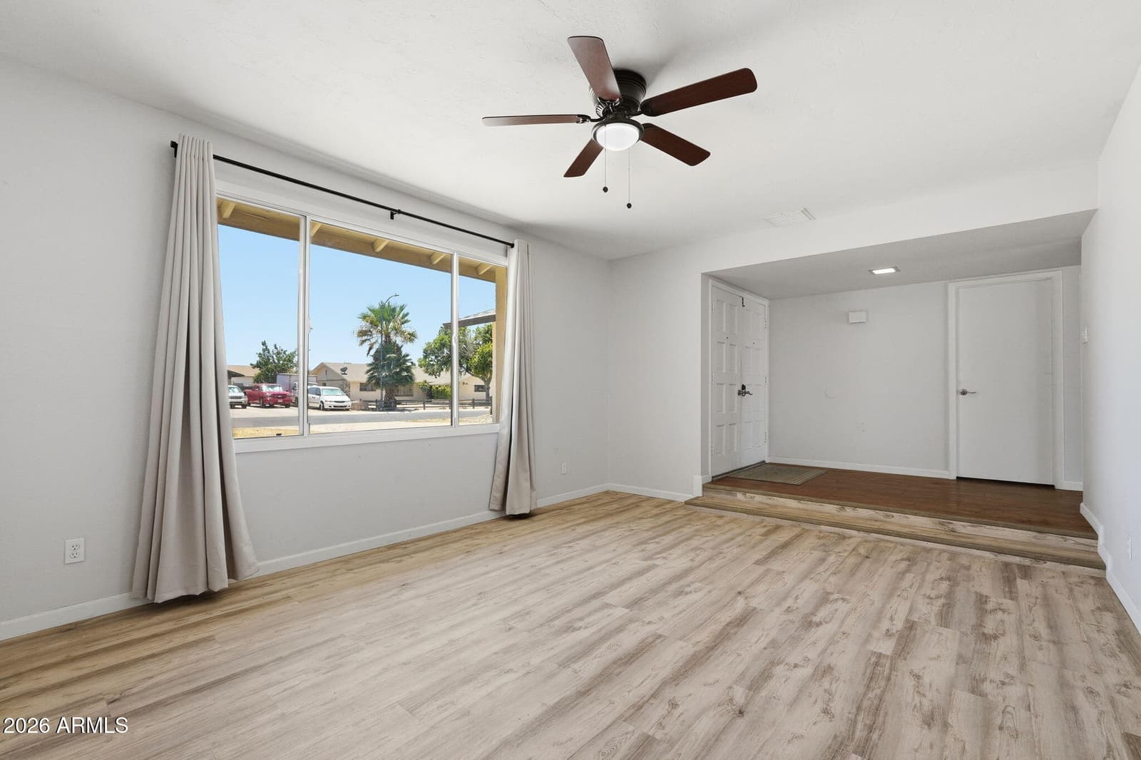 5312 W BECK Lane, Glendale, AZ 85306 — photo 13 of 43