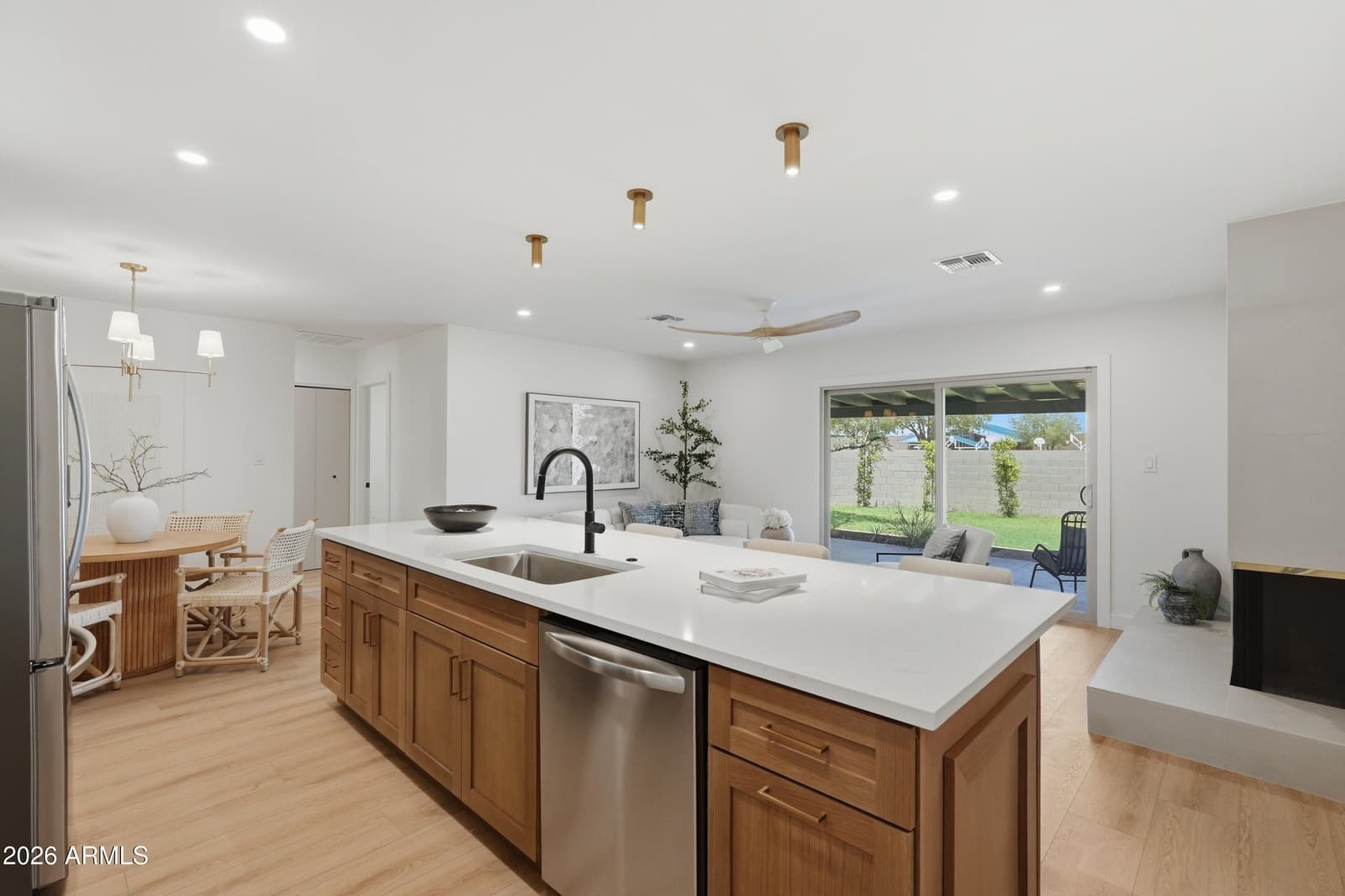 1318 E La Jolla Drive, Tempe, AZ 85282 — photo 5 of 38
