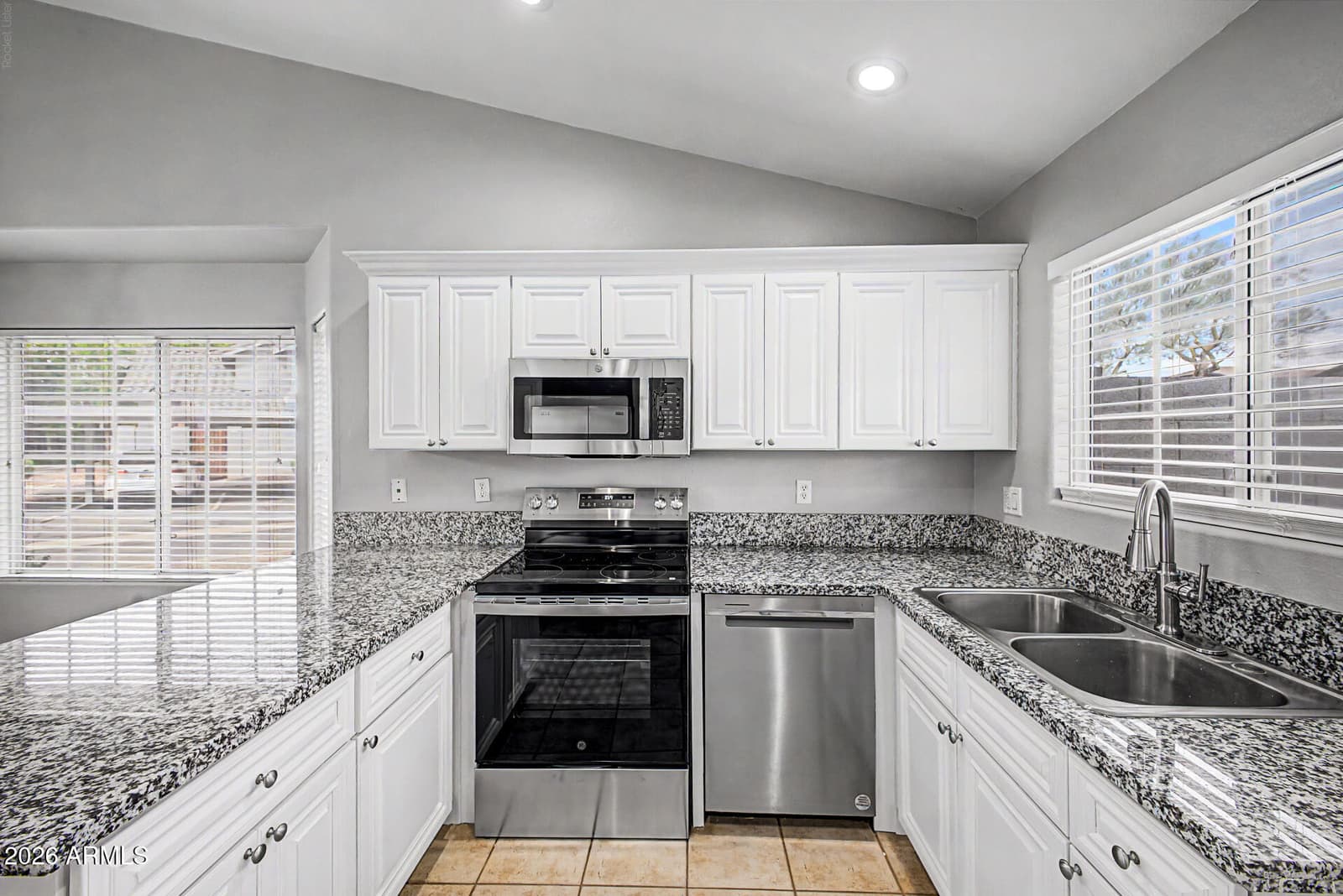 860 N MCQUEEN Road 1114, Chandler, AZ 85225 — photo 4 of 43