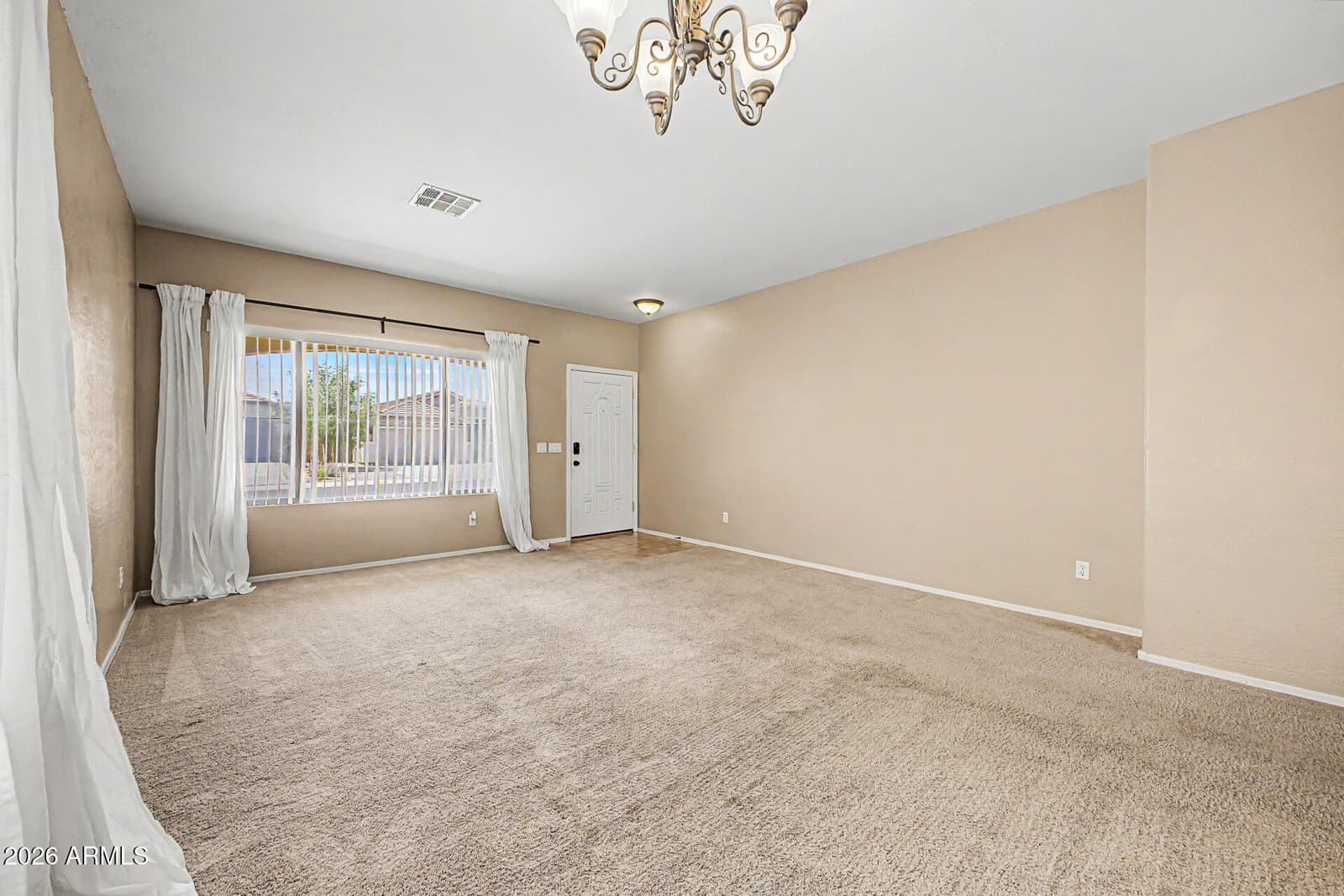 1268 W FRUIT TREE Lane, San Tan Valley, AZ 85143 — photo 7 of 40