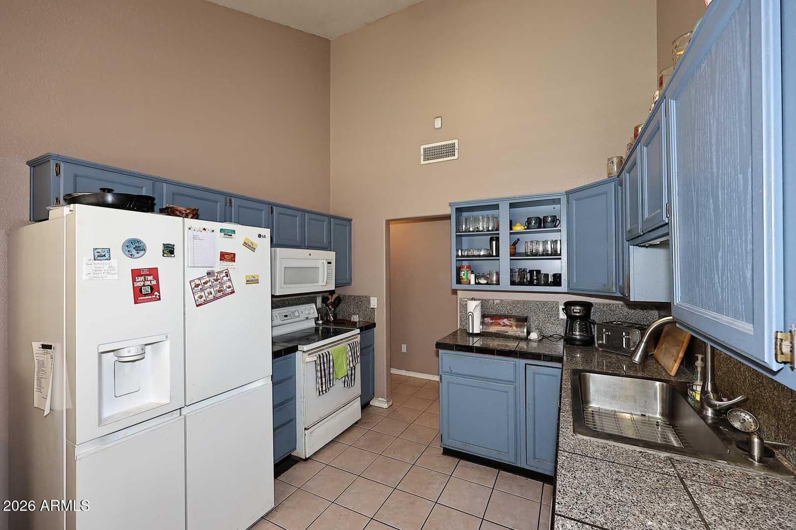 1643 E FAIRVIEW Street, Chandler, AZ 85225 — photo 3 of 32