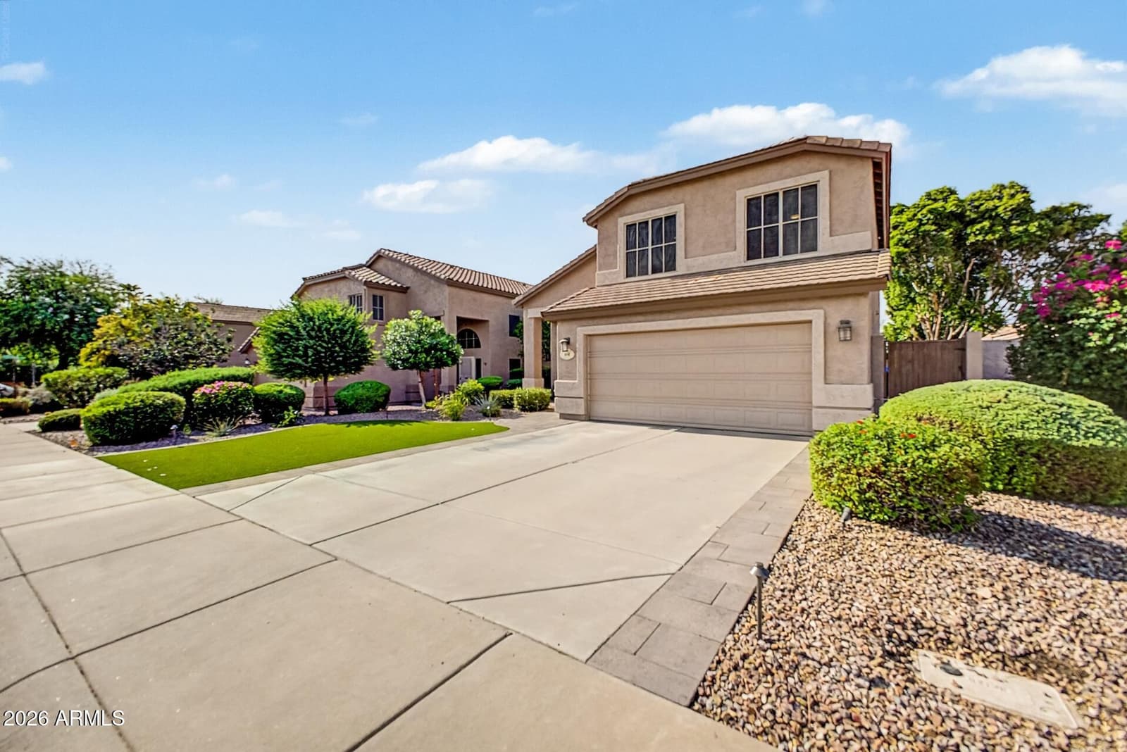 878 W Windhaven Avenue, Gilbert, AZ 85233 — photo 4 of 38