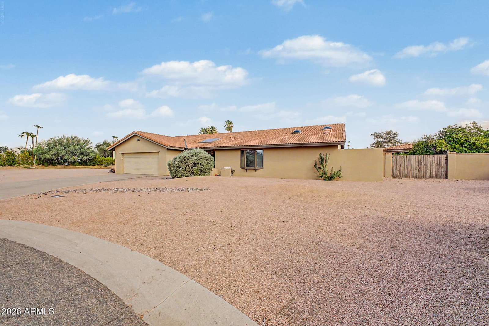 6921 E VOLTAIRE Avenue, Scottsdale, AZ 85254 — photo 3 of 31