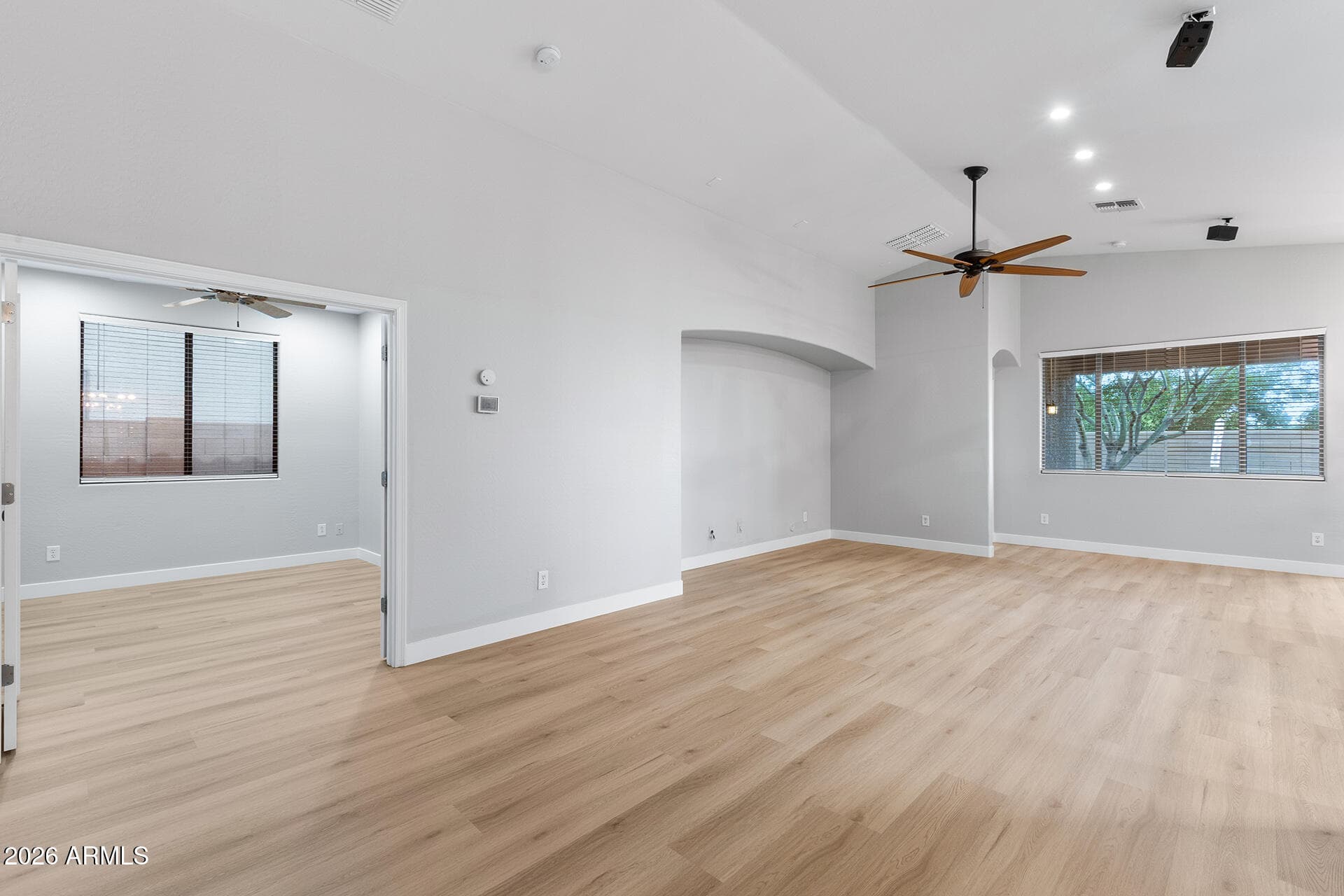10361 W FOOTHILL Drive, Peoria, AZ 85383 — photo 3 of 43