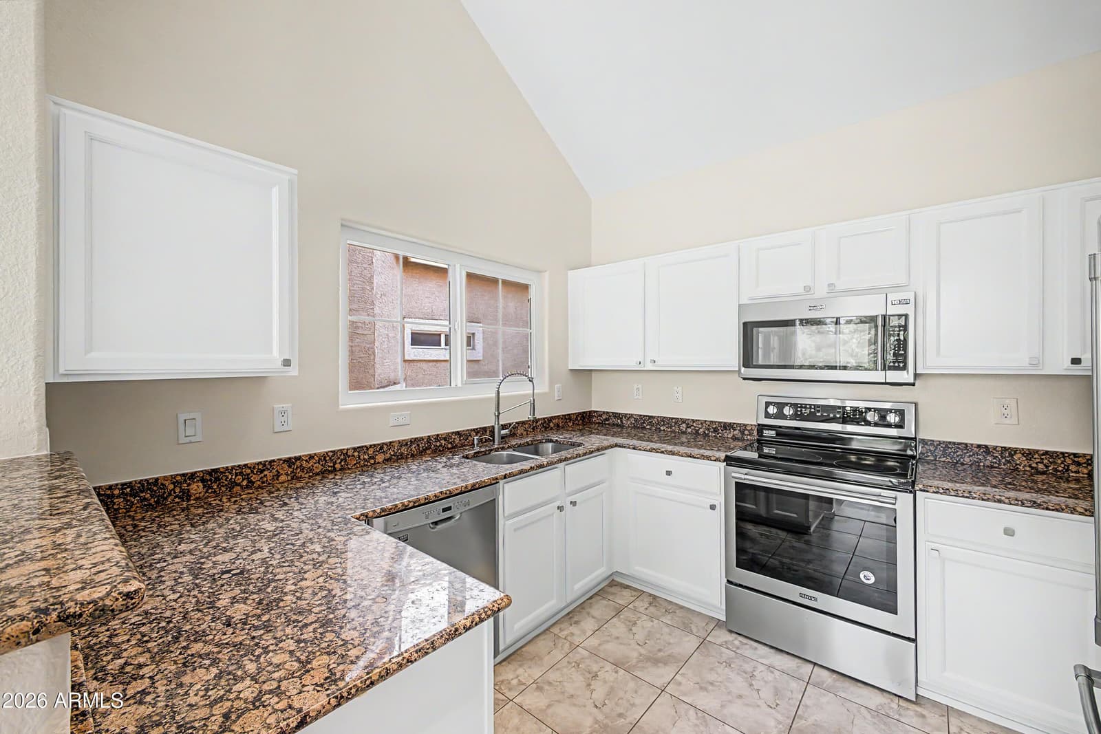 1633 E LAKESIDE Drive 135, Gilbert, AZ 85234 — photo 5 of 19