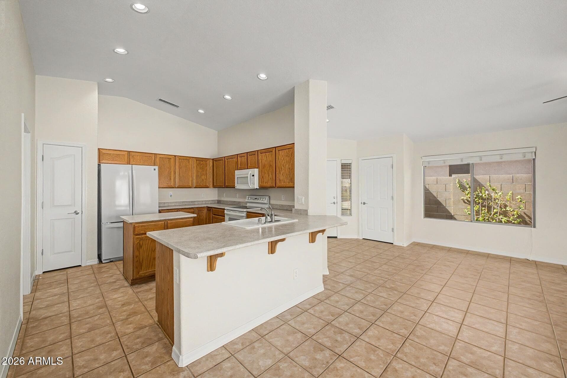 19559 N 107th Drive, Peoria, AZ 85373 — photo 6 of 34