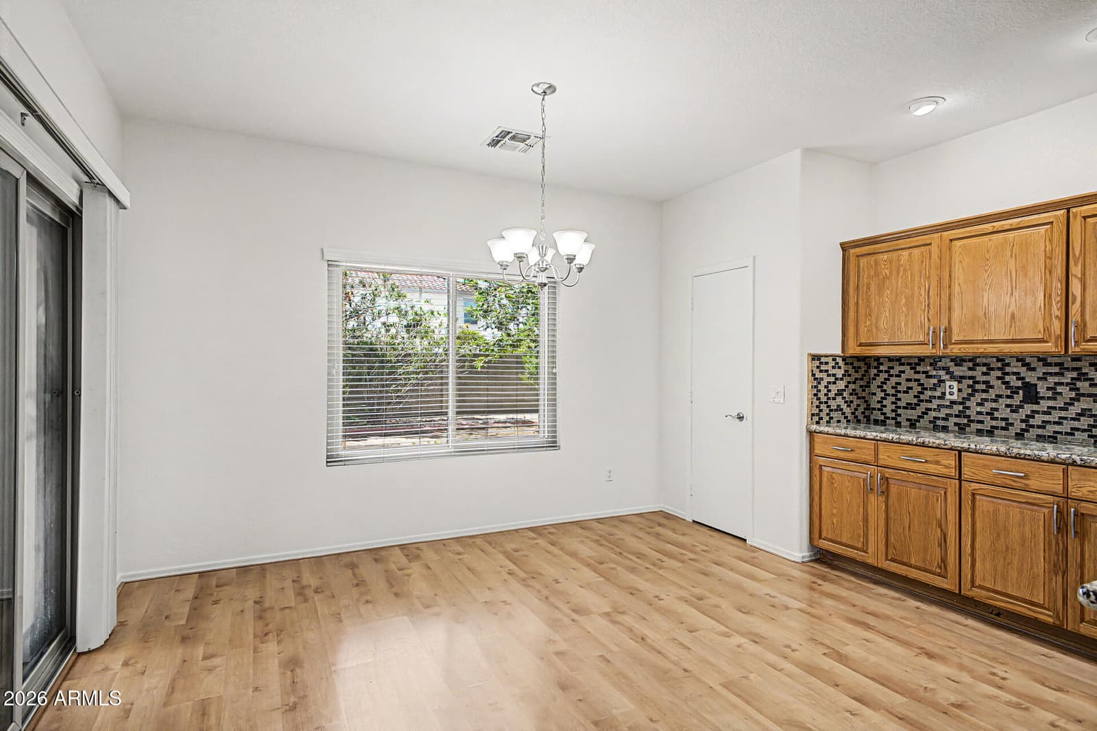 2073 E HAWKEN Way, Chandler, AZ 85286 — photo 12 of 37