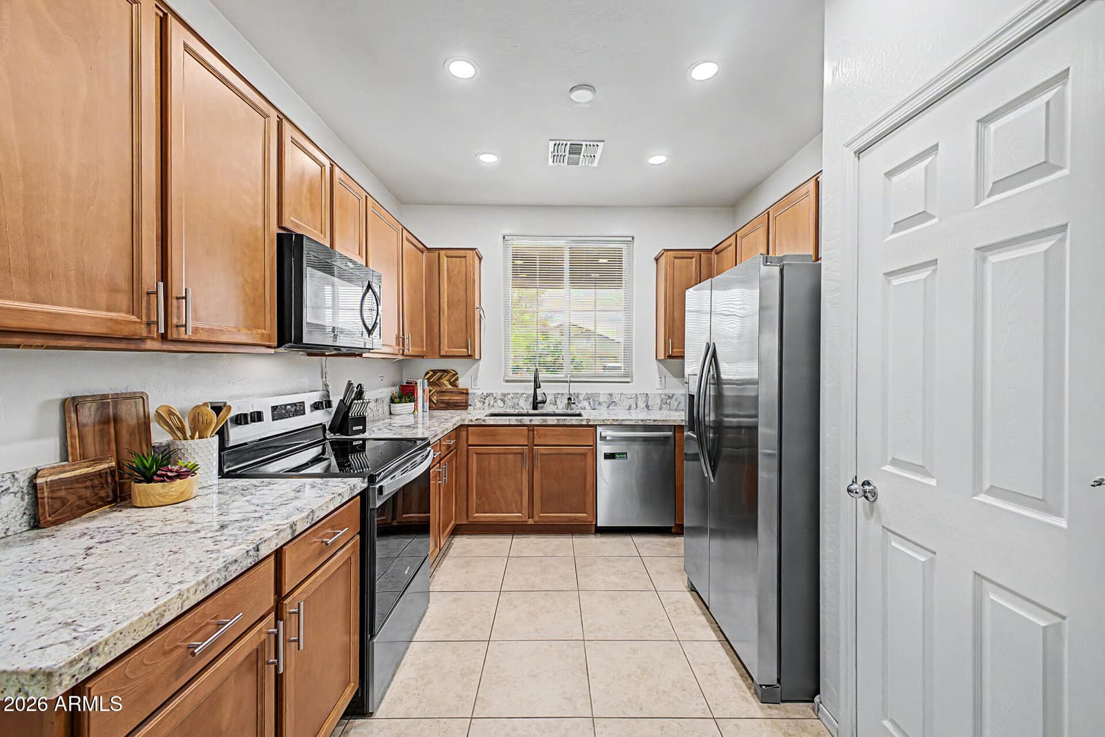 12160 W Superior Avenue, Tolleson, AZ 85353 — photo 4 of 22