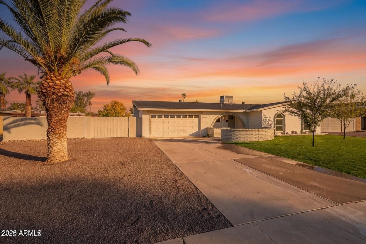 5050 E PARADISE Drive, Scottsdale, AZ 85254 — photo 2 of 13