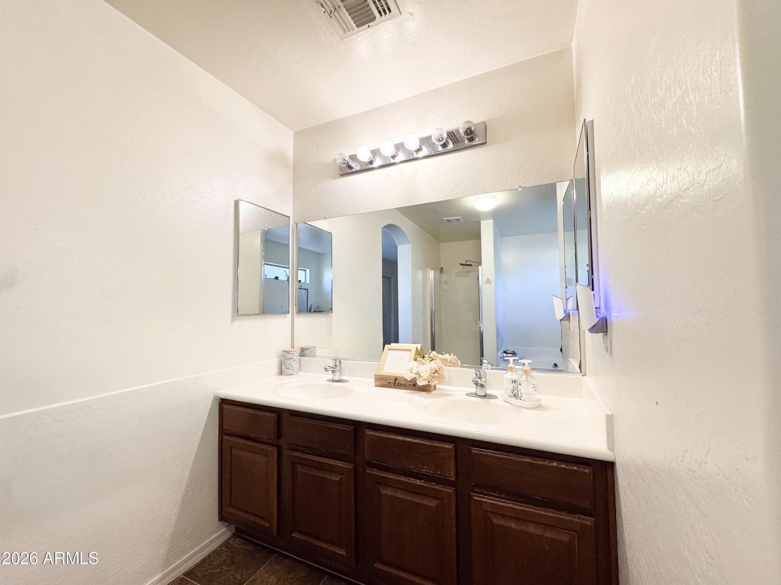 5461 S 239TH Drive, Buckeye, AZ 85326 — photo 13 of 18