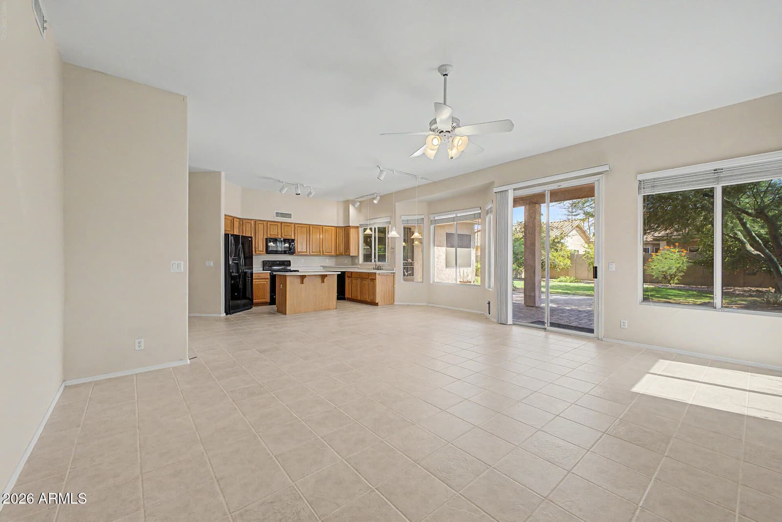 333 W DUBLIN Street, Gilbert, AZ 85233 — photo 7 of 29