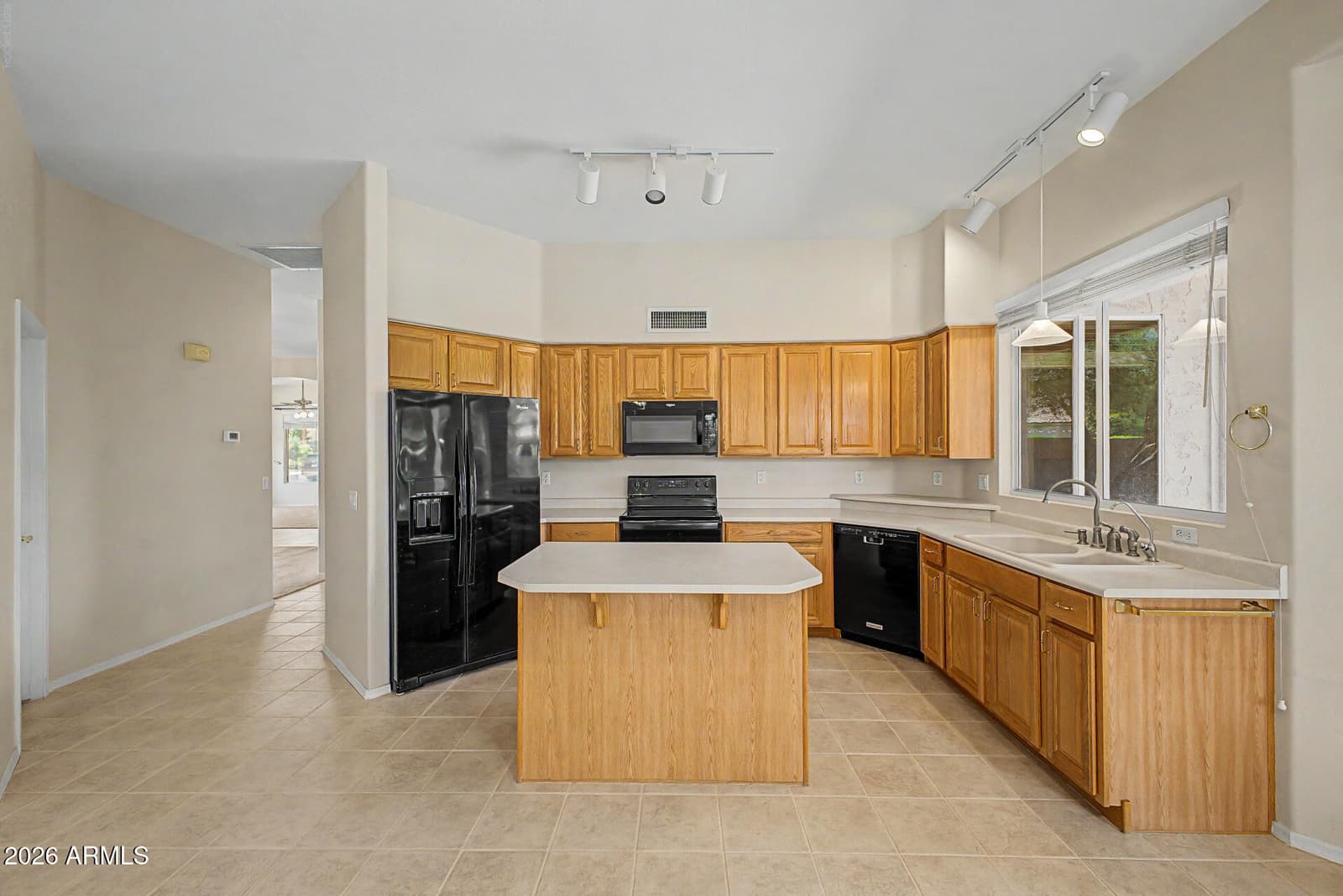 333 W DUBLIN Street, Gilbert, AZ 85233 — photo 5 of 29