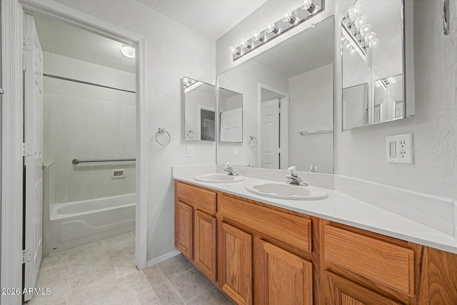 333 W DUBLIN Street, Gilbert, AZ 85233 — photo 18 of 29