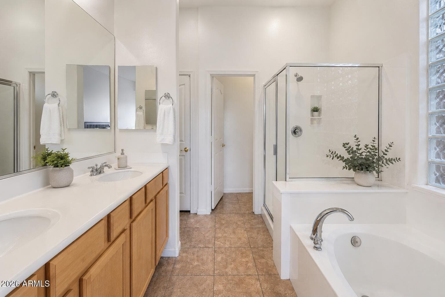 4424 E Palmdale Lane, Gilbert, AZ 85298 — photo 11 of 18