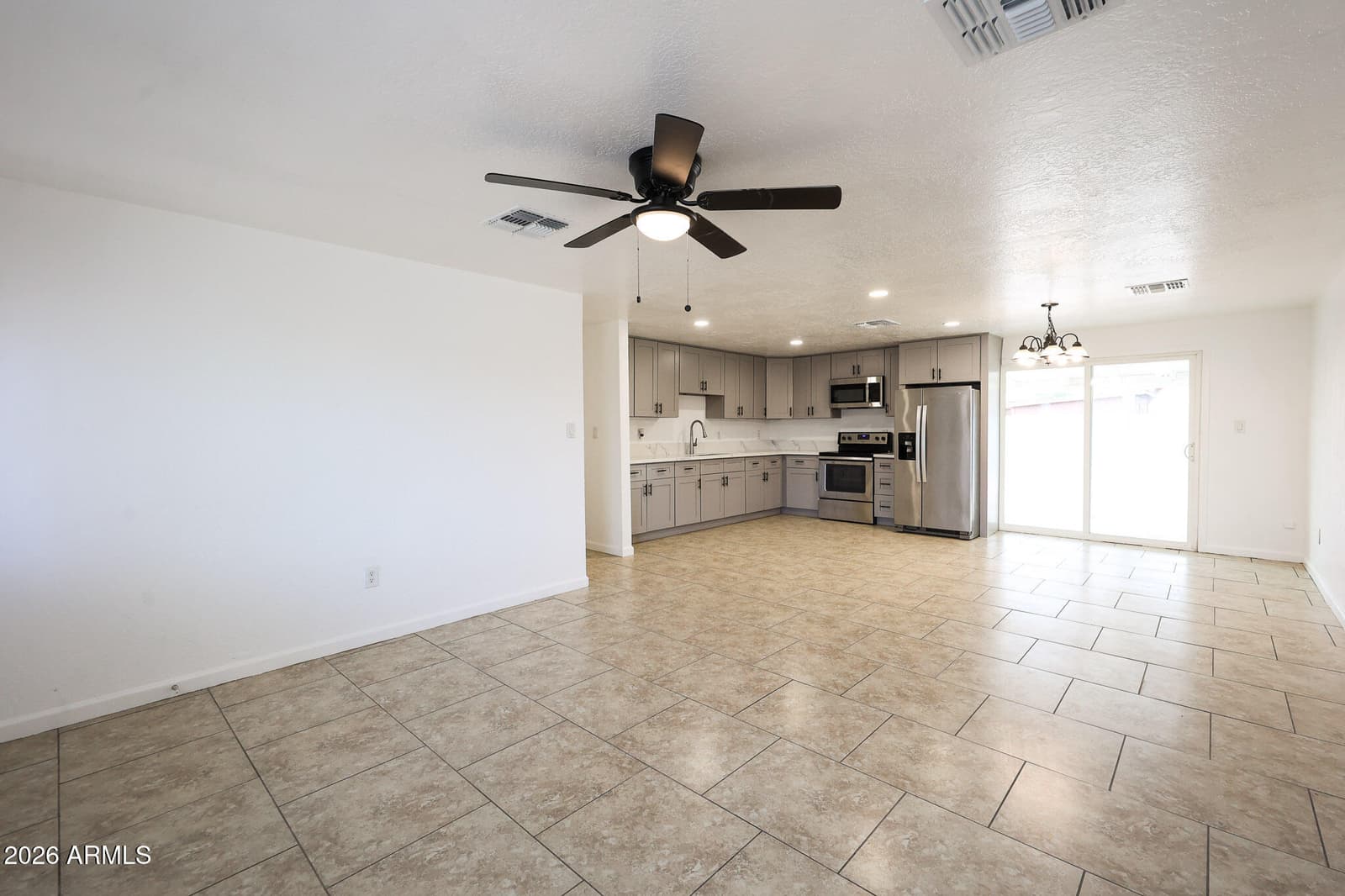 6531 W GRANADA Road, Phoenix, AZ 85035 — photo 5 of 40
