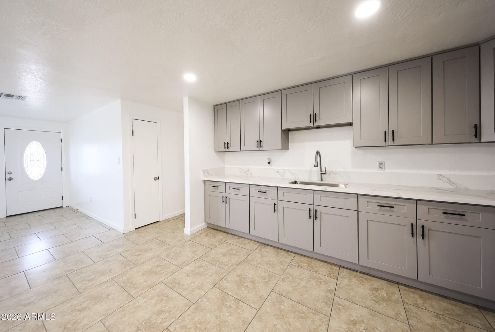 6531 W GRANADA Road, Phoenix, AZ 85035 — photo 10 of 40