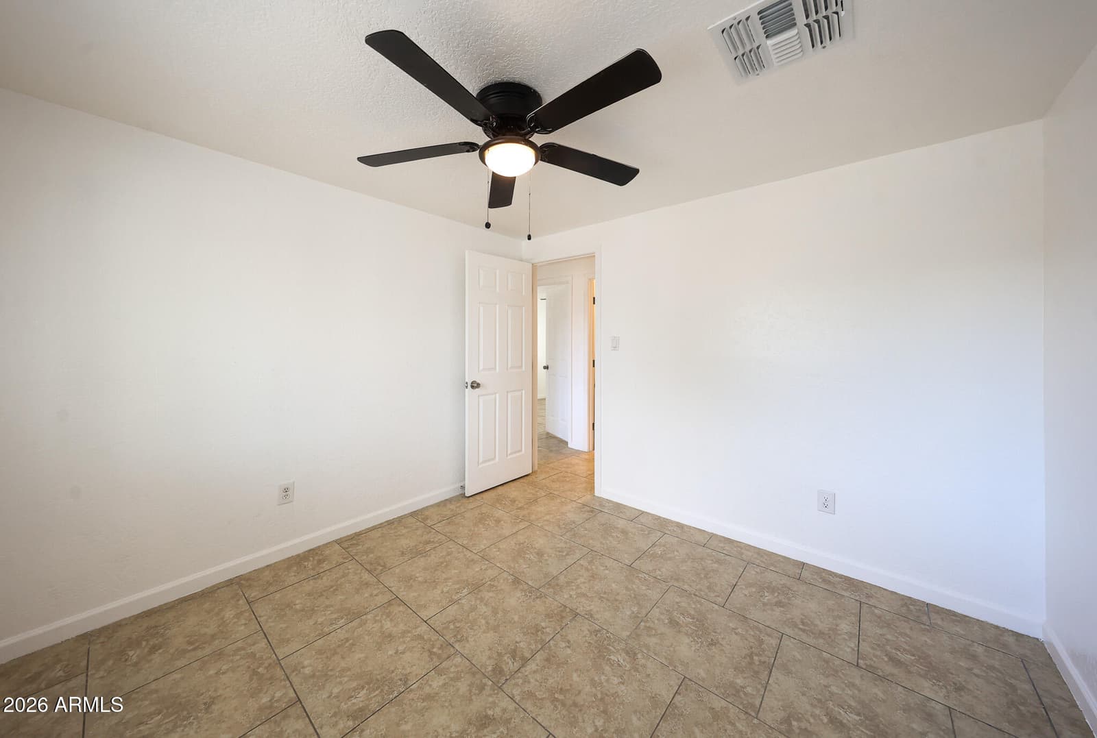 6531 W GRANADA Road, Phoenix, AZ 85035 — photo 14 of 40
