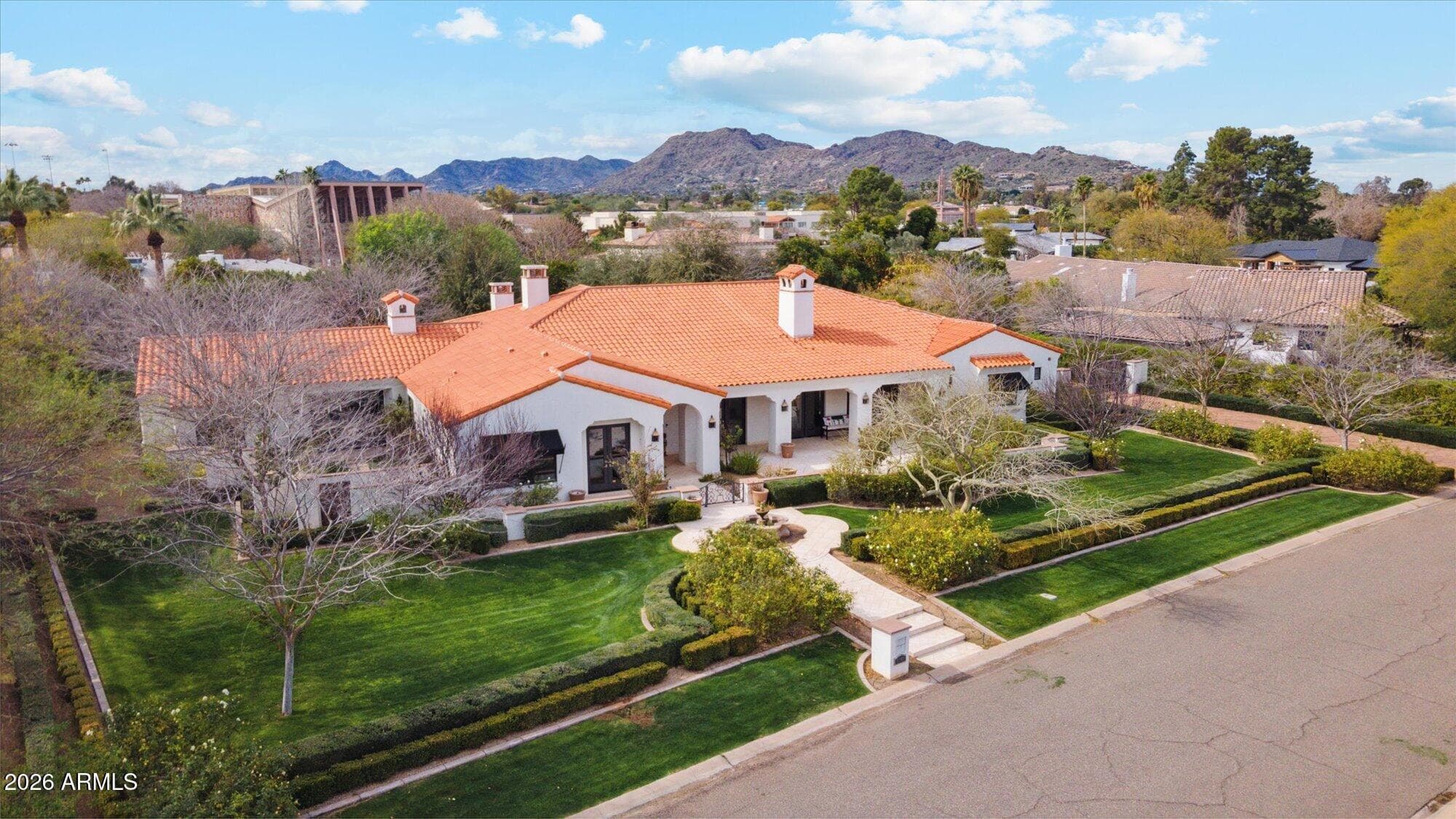 5840 N 70TH Place, Paradise Valley, AZ 85253 — photo 2 of 61