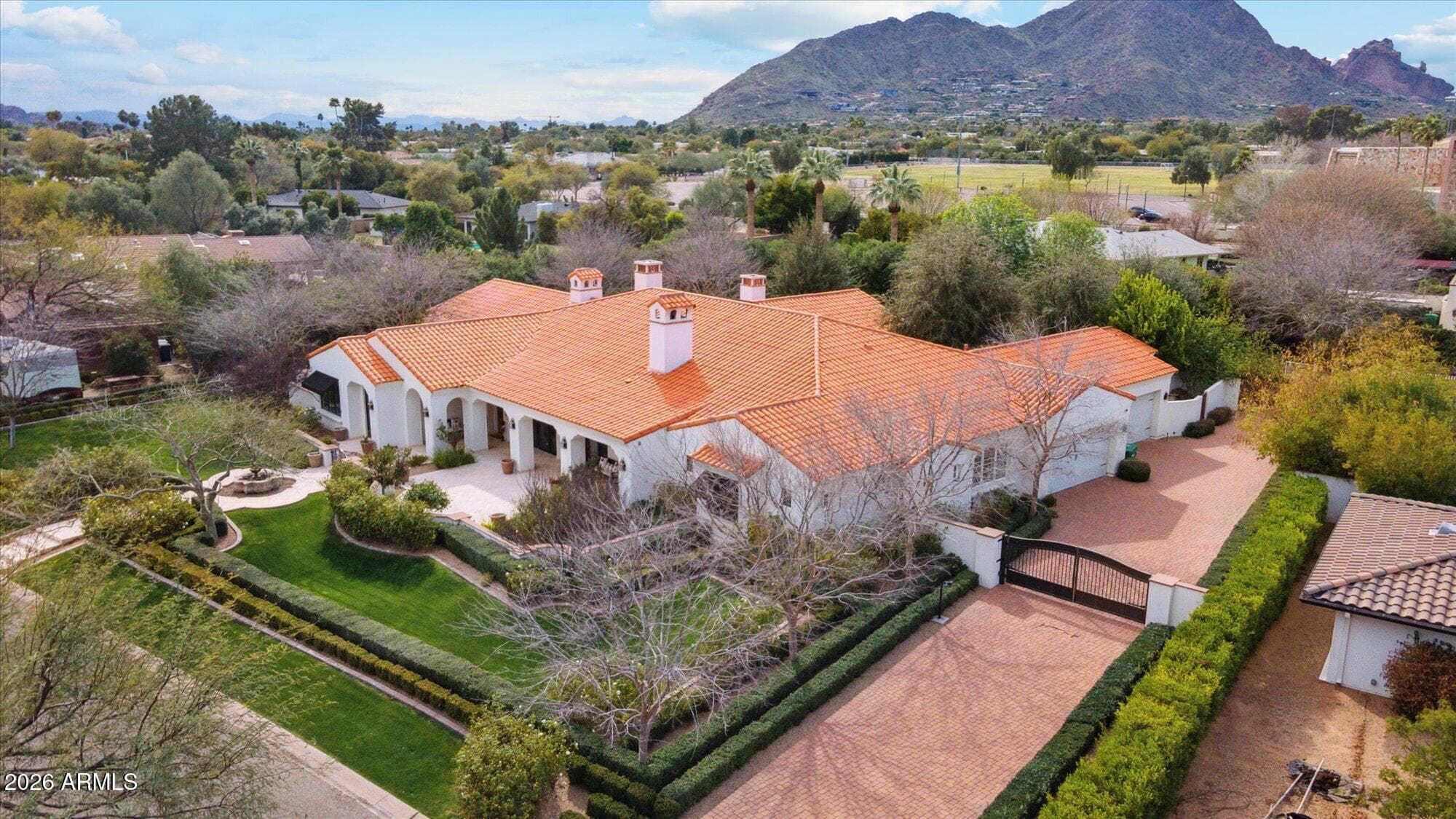 5840 N 70TH Place, Paradise Valley, AZ 85253 — photo 3 of 61