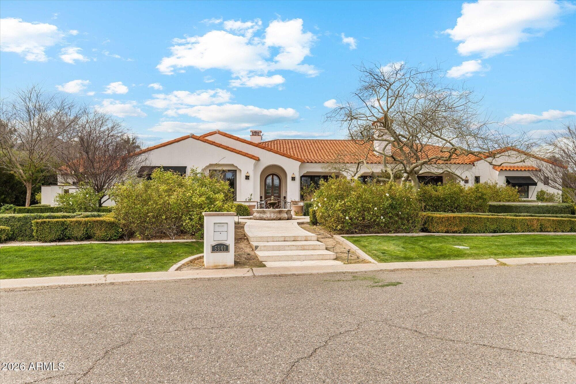 5840 N 70TH Place, Paradise Valley, AZ 85253 — photo 4 of 61