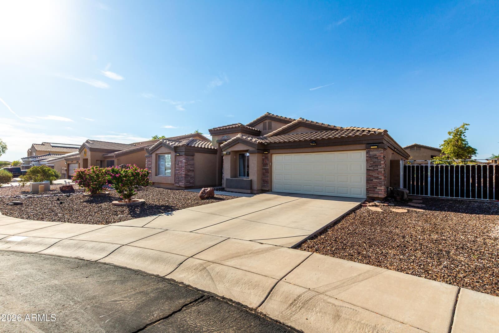 872 E SETTLERS Trail, Casa Grande, AZ 85122 — photo 2 of 33