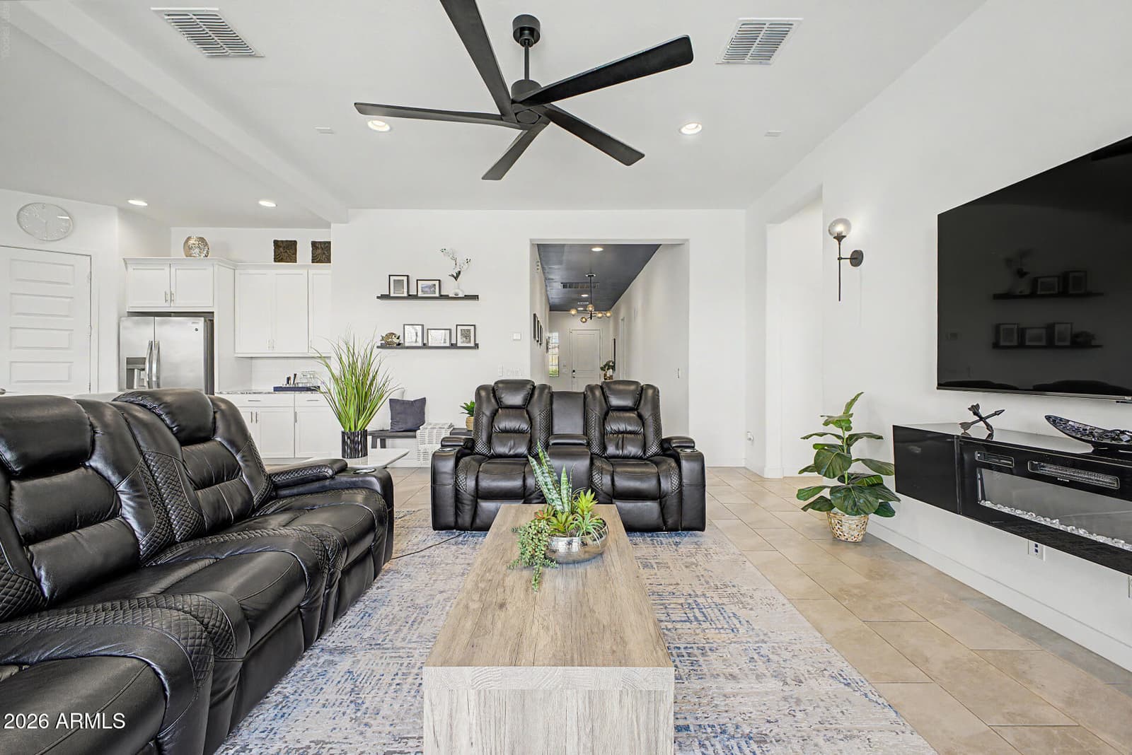 9337 W SELLS Drive, Phoenix, AZ 85037 — photo 7 of 39