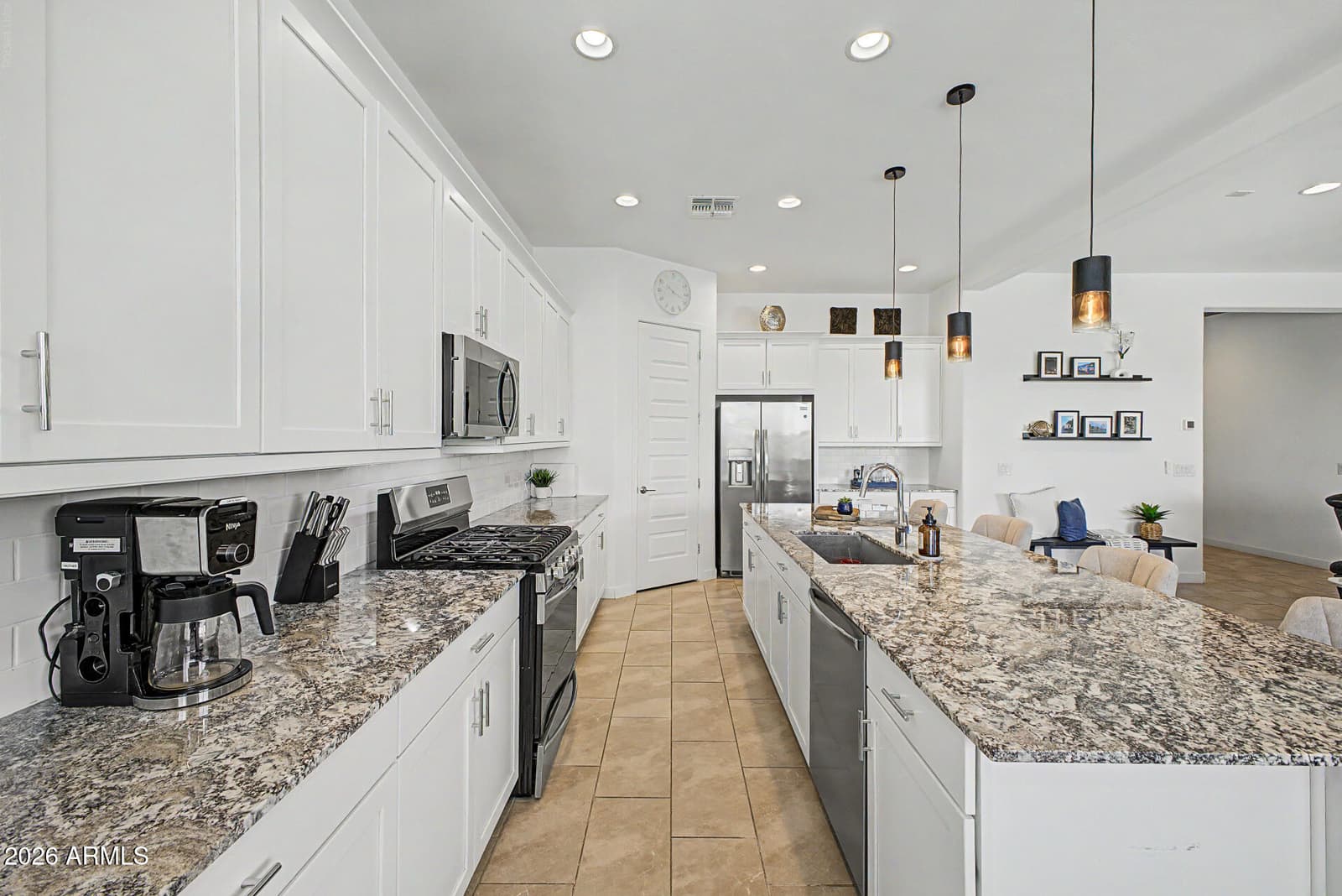 9337 W SELLS Drive, Phoenix, AZ 85037 — photo 10 of 39