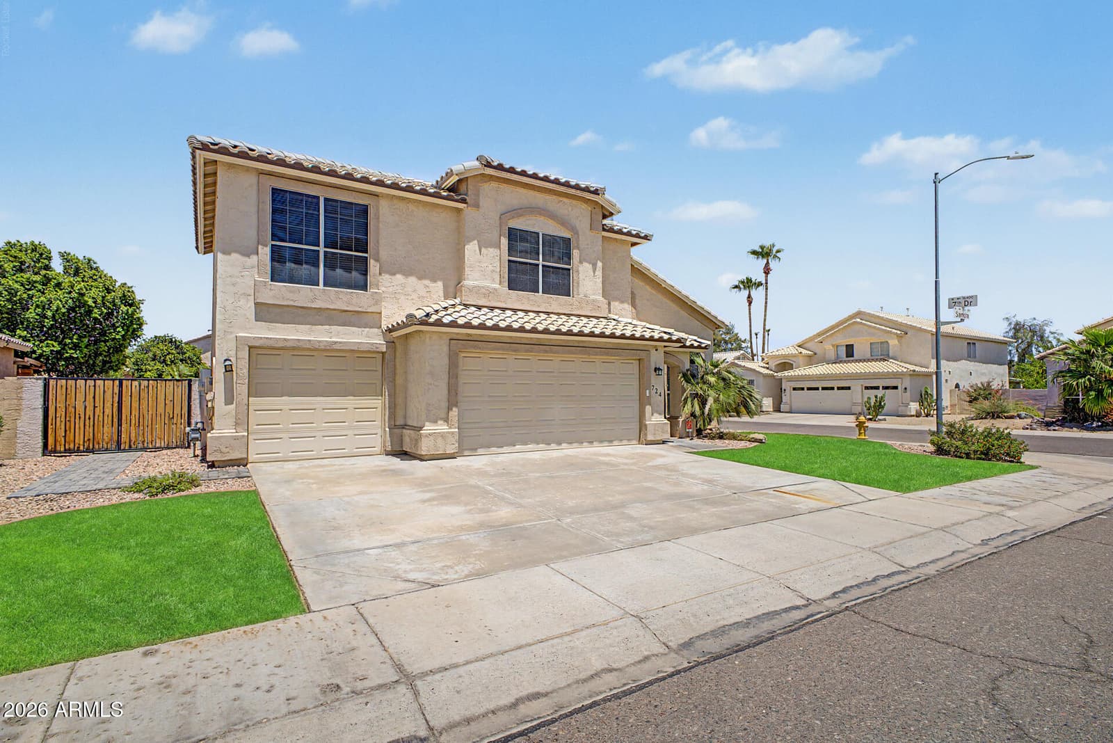 724 W SANDRA Terrace, Phoenix, AZ 85023 — photo 5 of 38