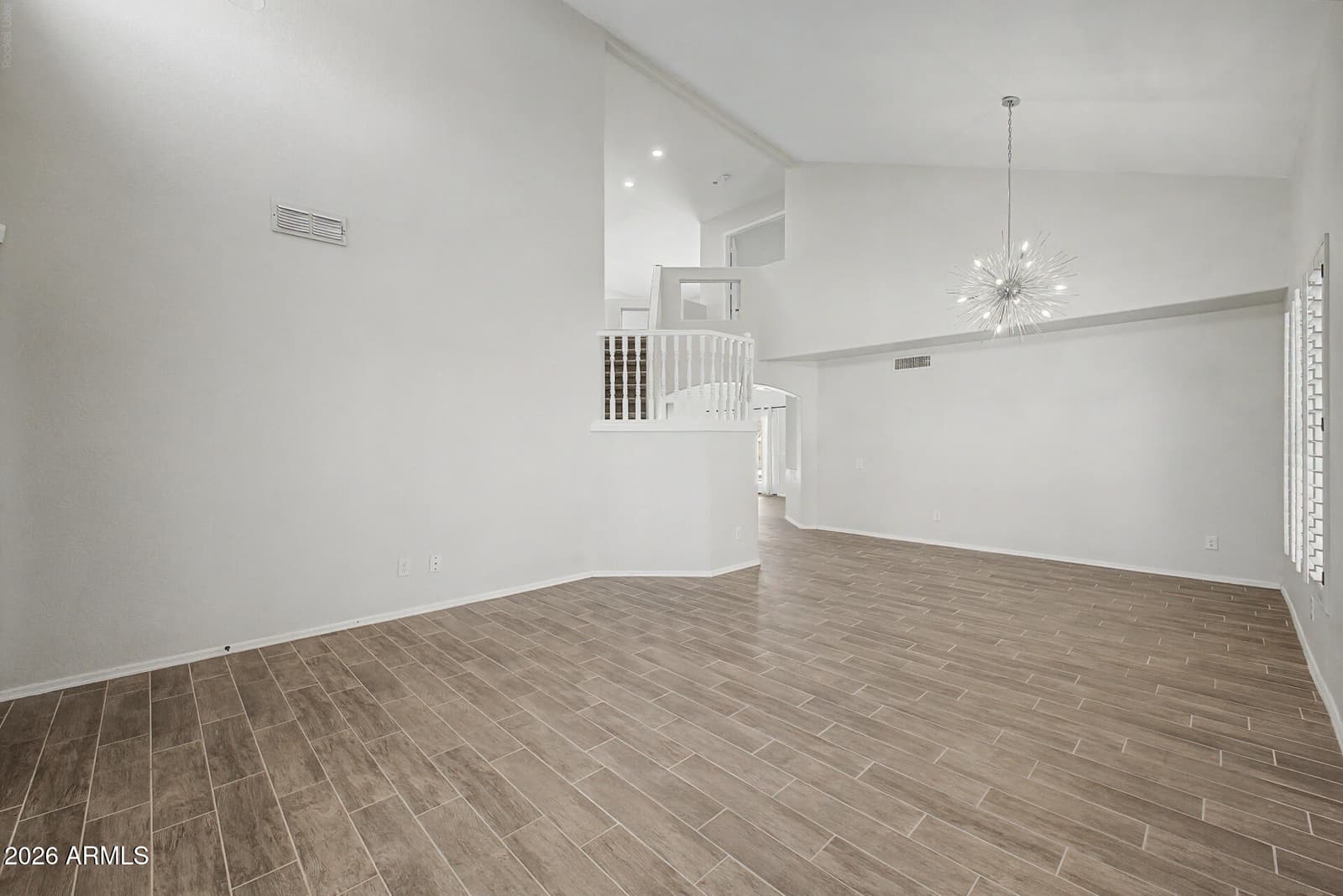724 W SANDRA Terrace, Phoenix, AZ 85023 — photo 9 of 38