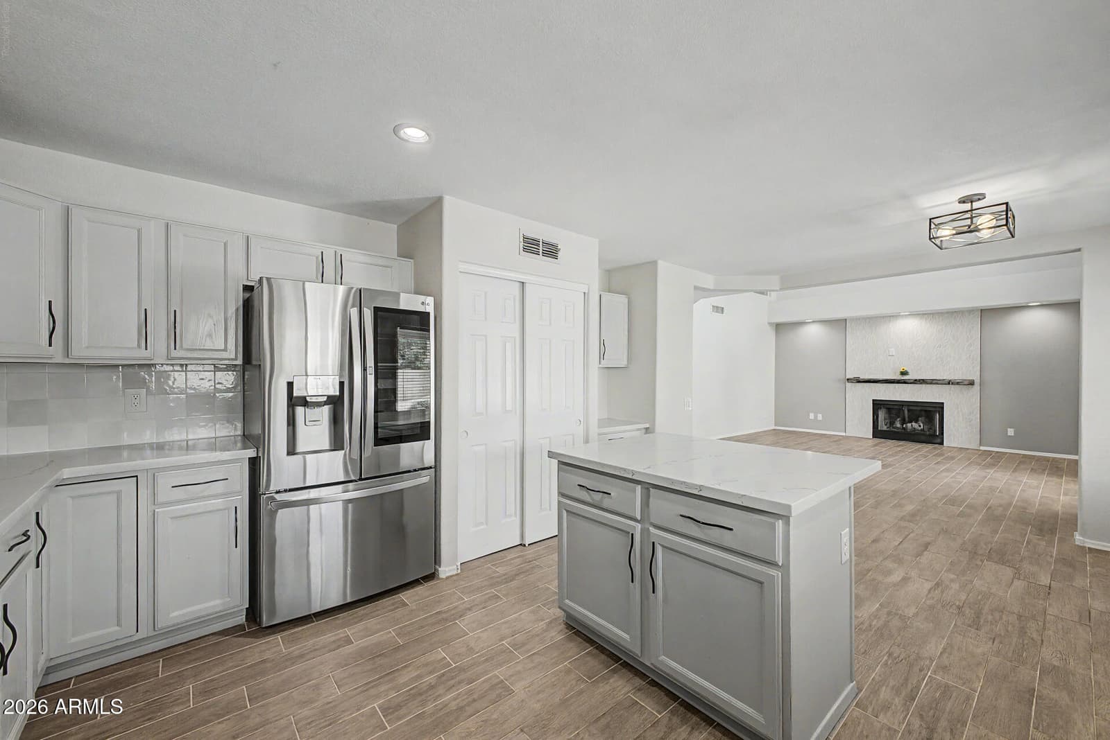 724 W SANDRA Terrace, Phoenix, AZ 85023 — photo 17 of 38