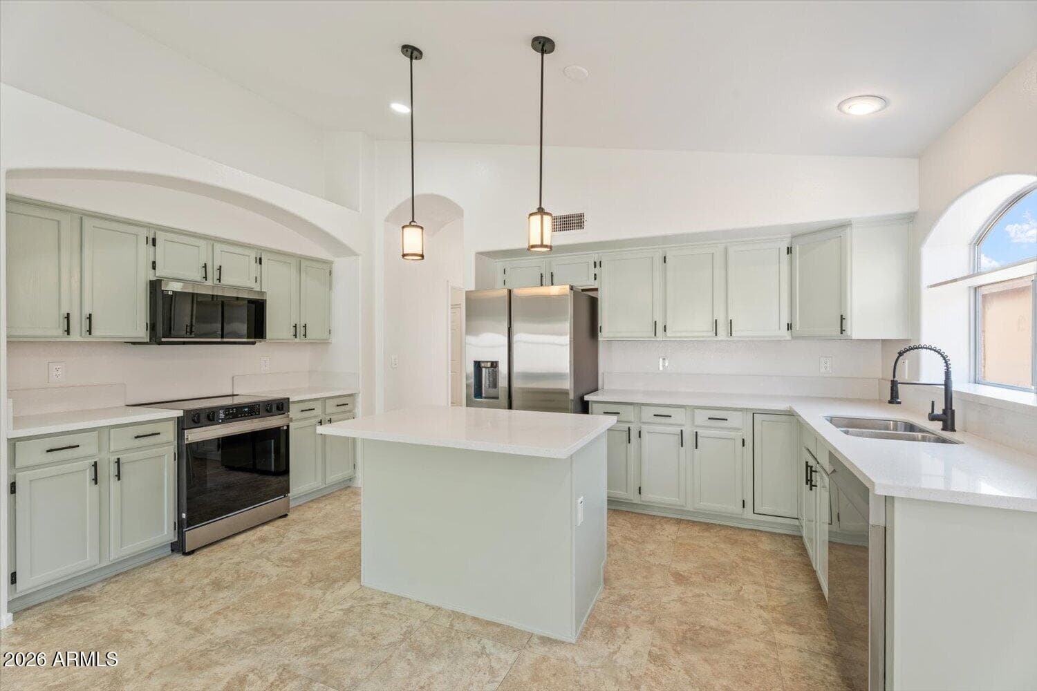 15417 S 45TH Place, Phoenix, AZ 85044 — photo 5 of 35