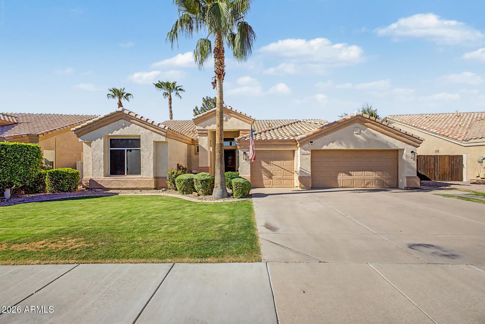 1830 W WISTERIA Drive, Chandler, AZ 85248 — photo 4 of 41