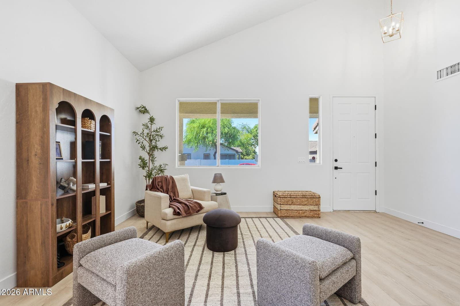 2533 E STOTTLER Drive, Gilbert, AZ 85296 — photo 5 of 51