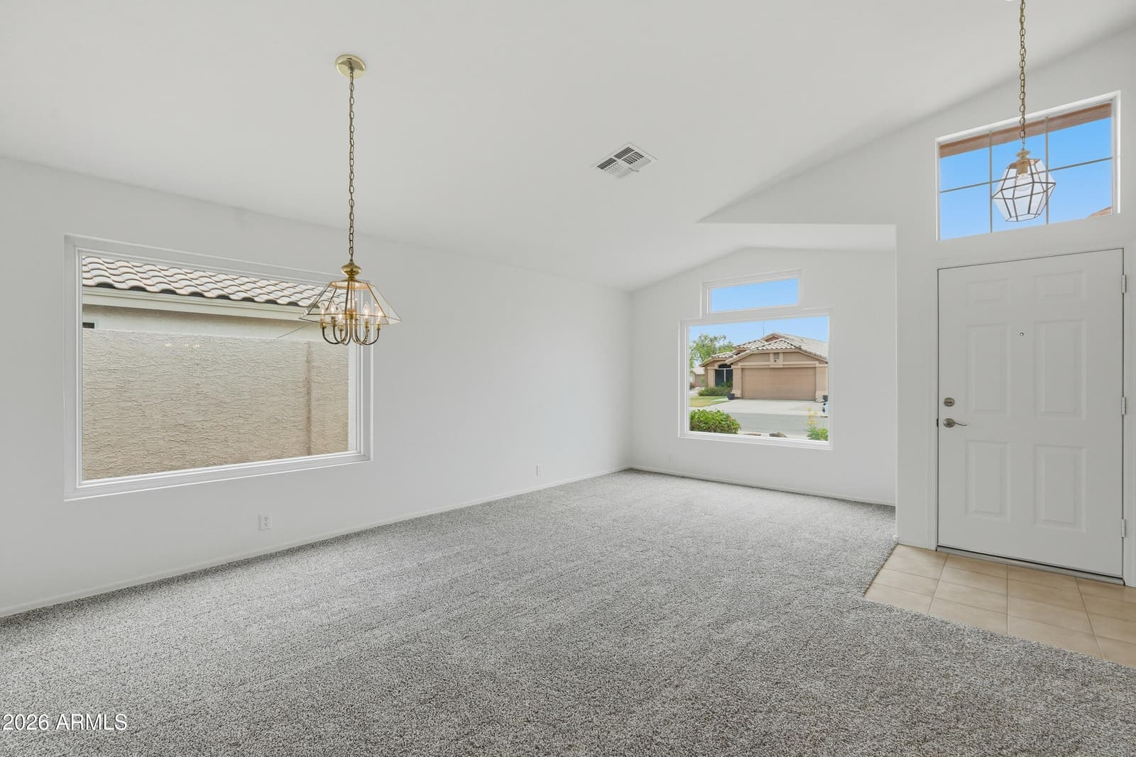 972 E CONSTITUTION Drive, Chandler, AZ 85225 — photo 4 of 36